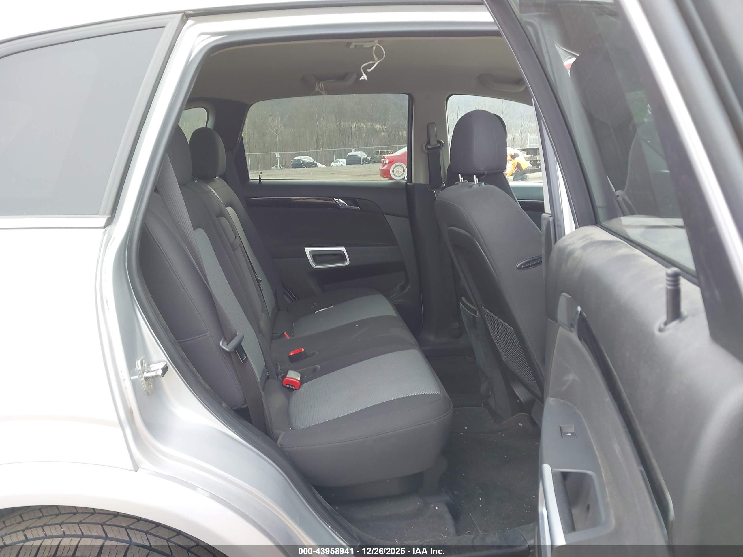 CHEVROLET CAPTIVA image 8