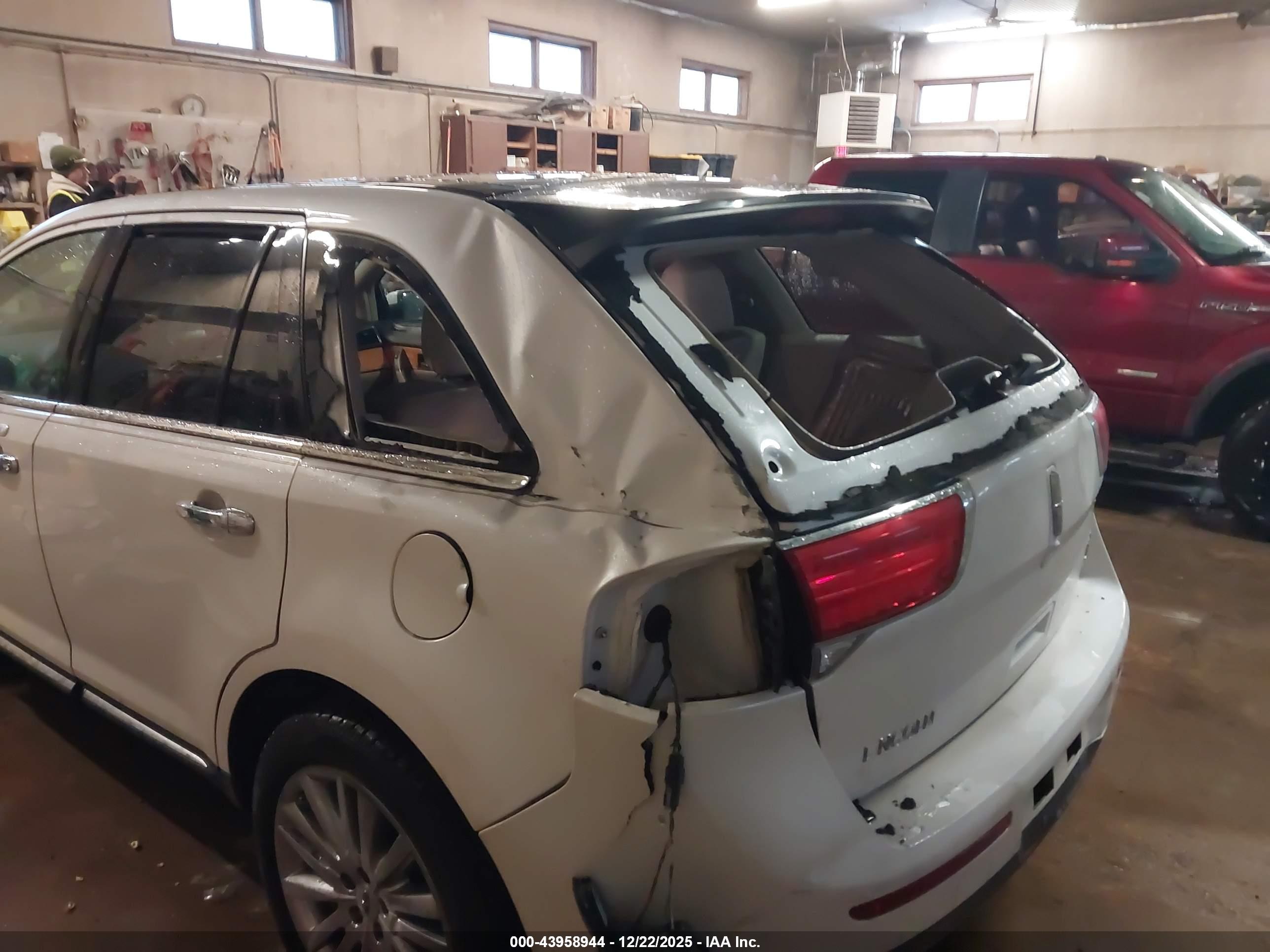 LINCOLN MKX image 6