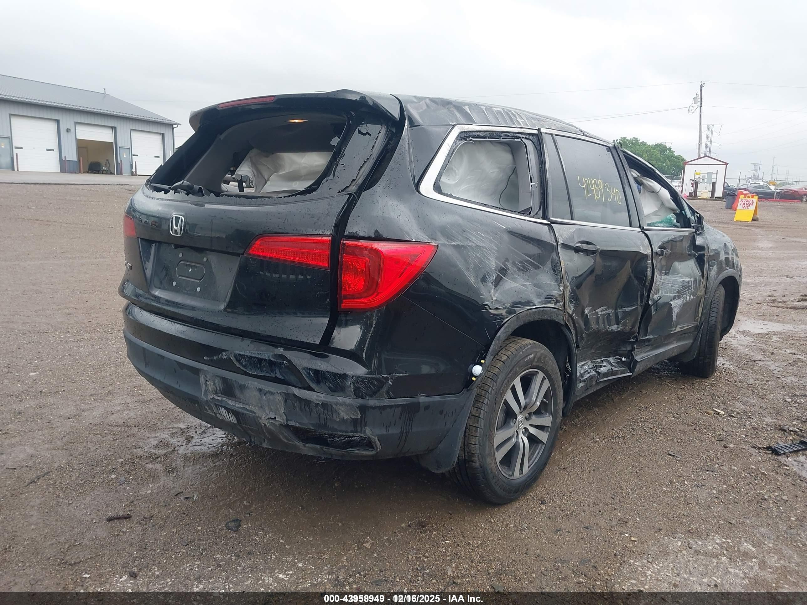 HONDA PILOT image 4