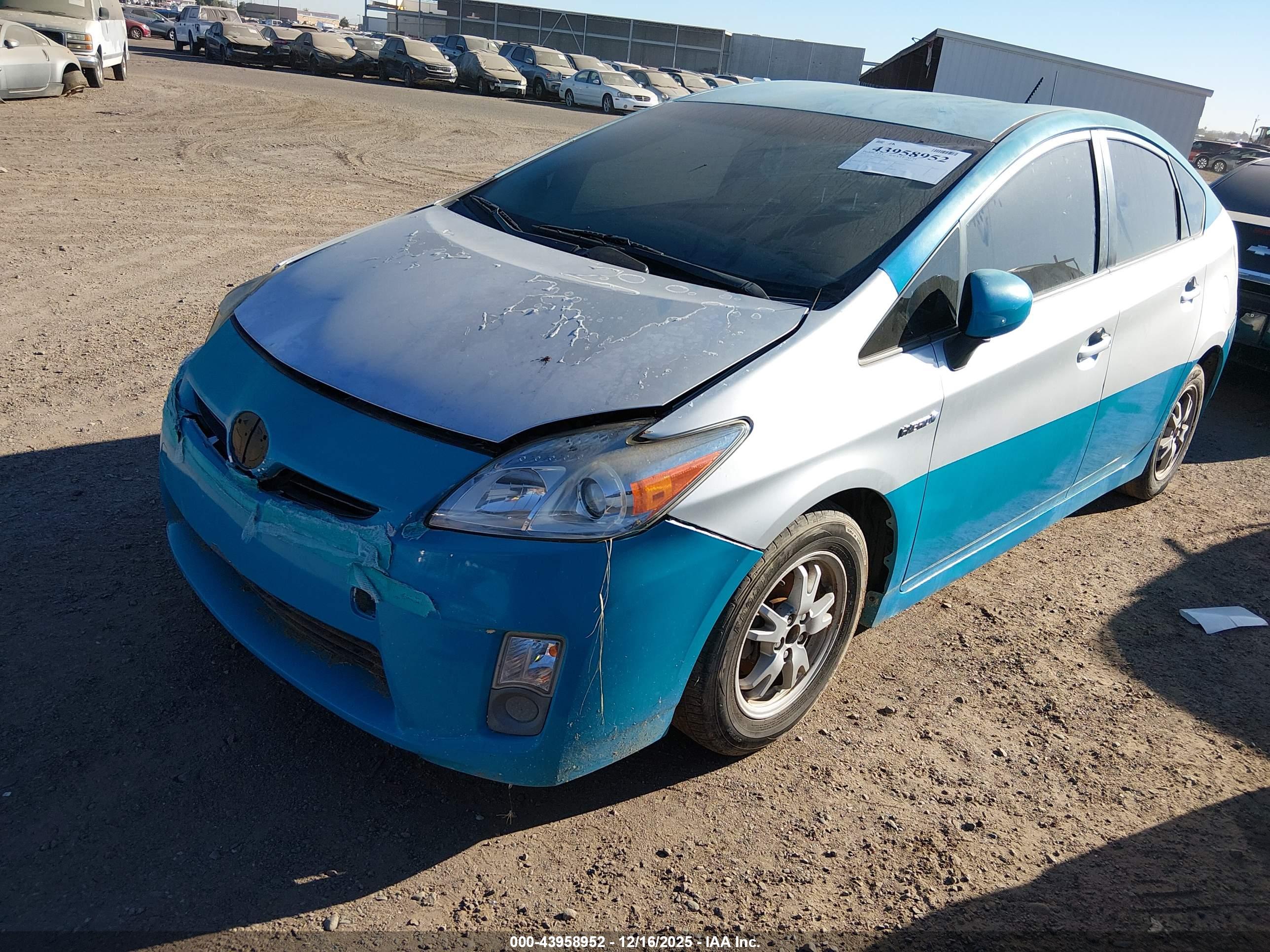 TOYOTA PRIUS image 2