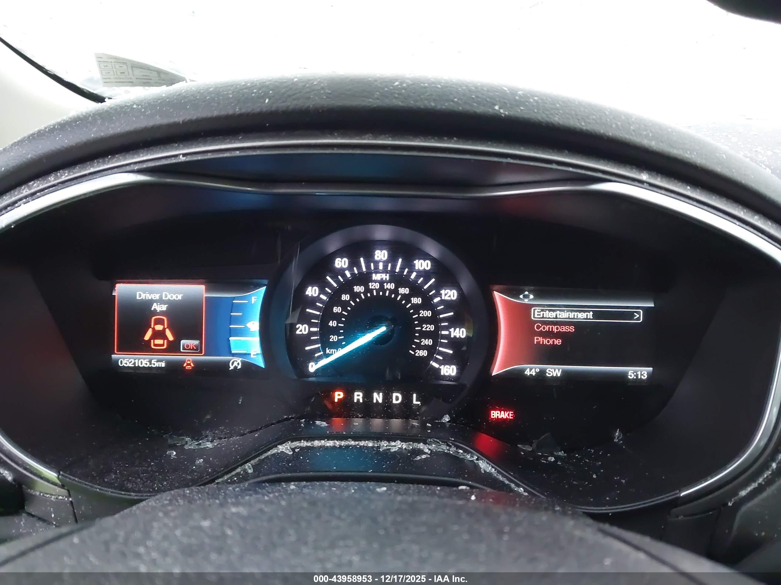 FORD FUSION image 7