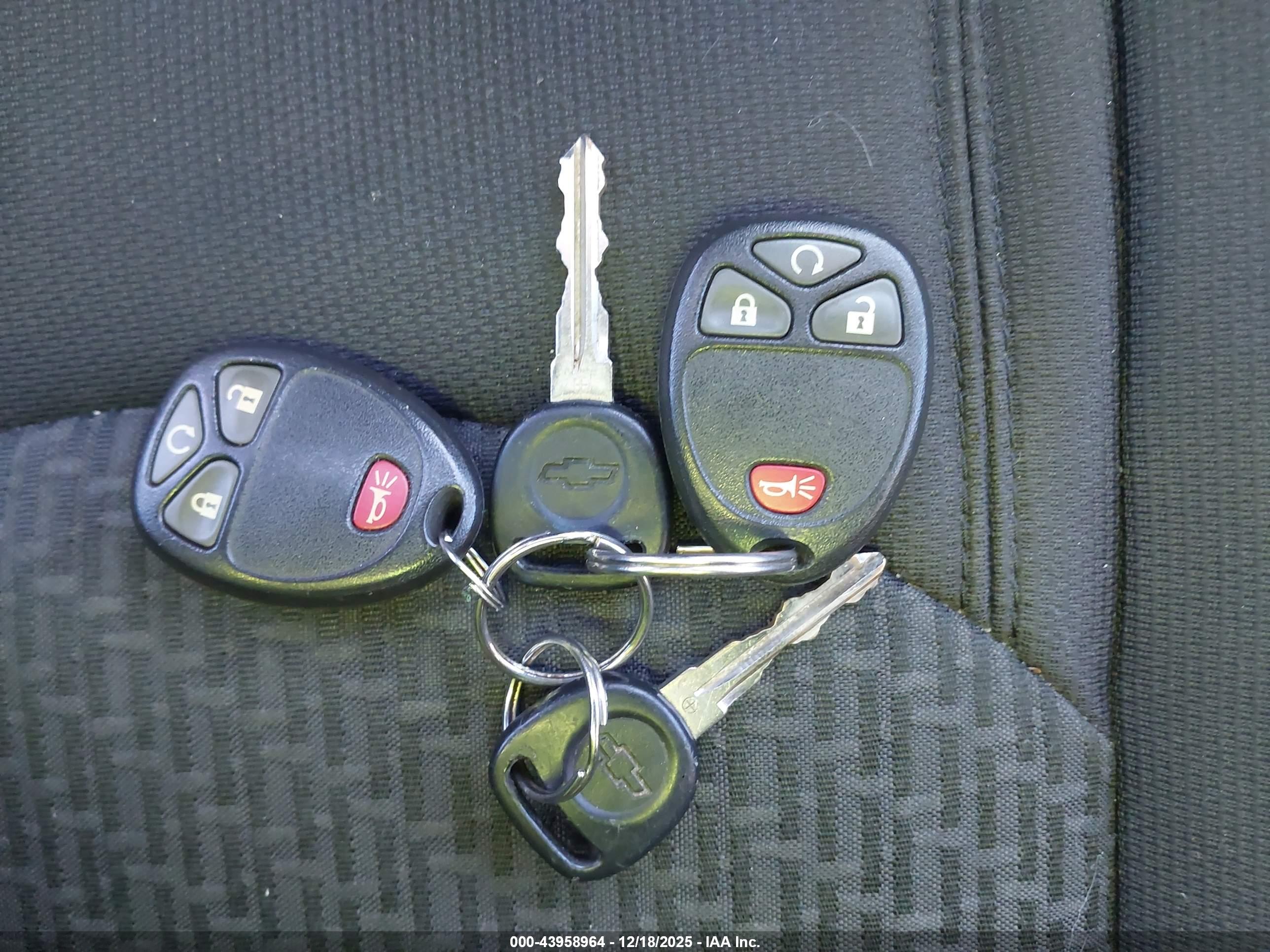 CHEVROLET TRAVERSE image 11