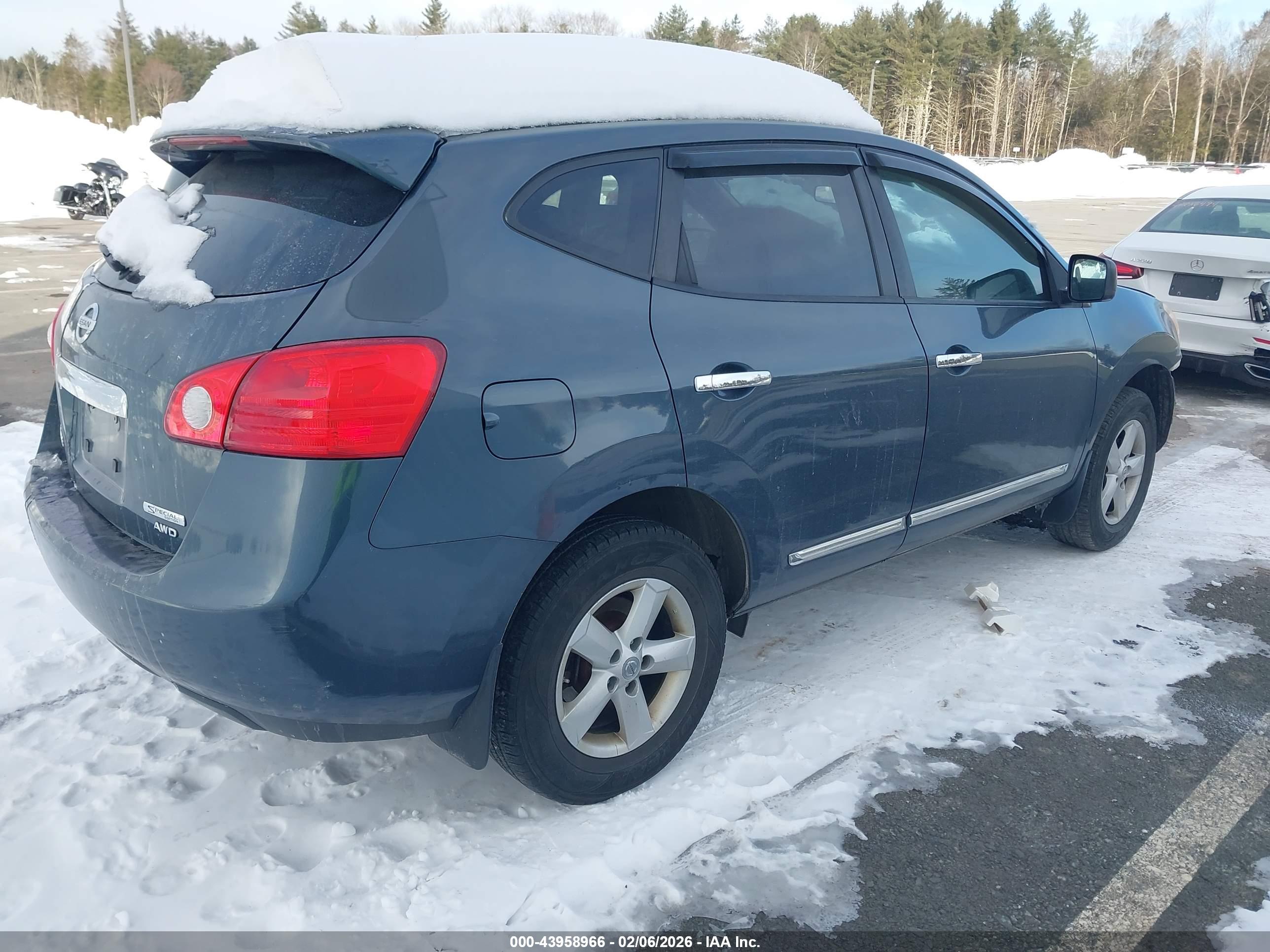 NISSAN ROGUE image 4