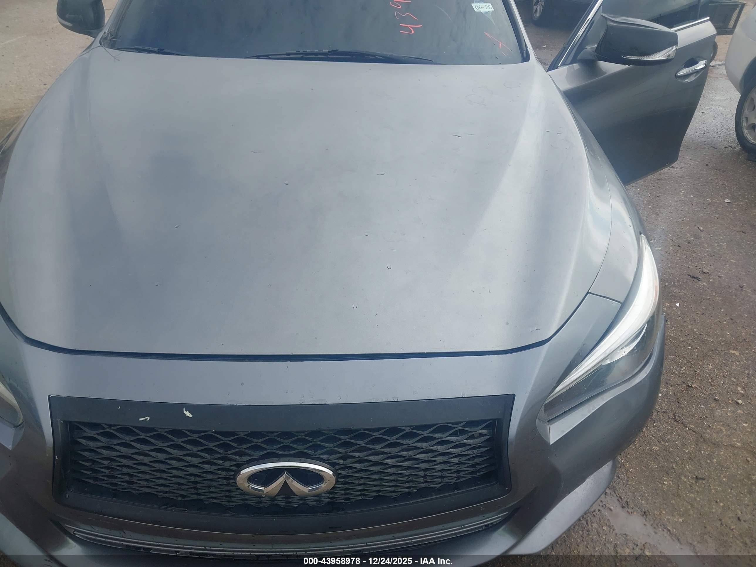 INFINITI Q50 image 10