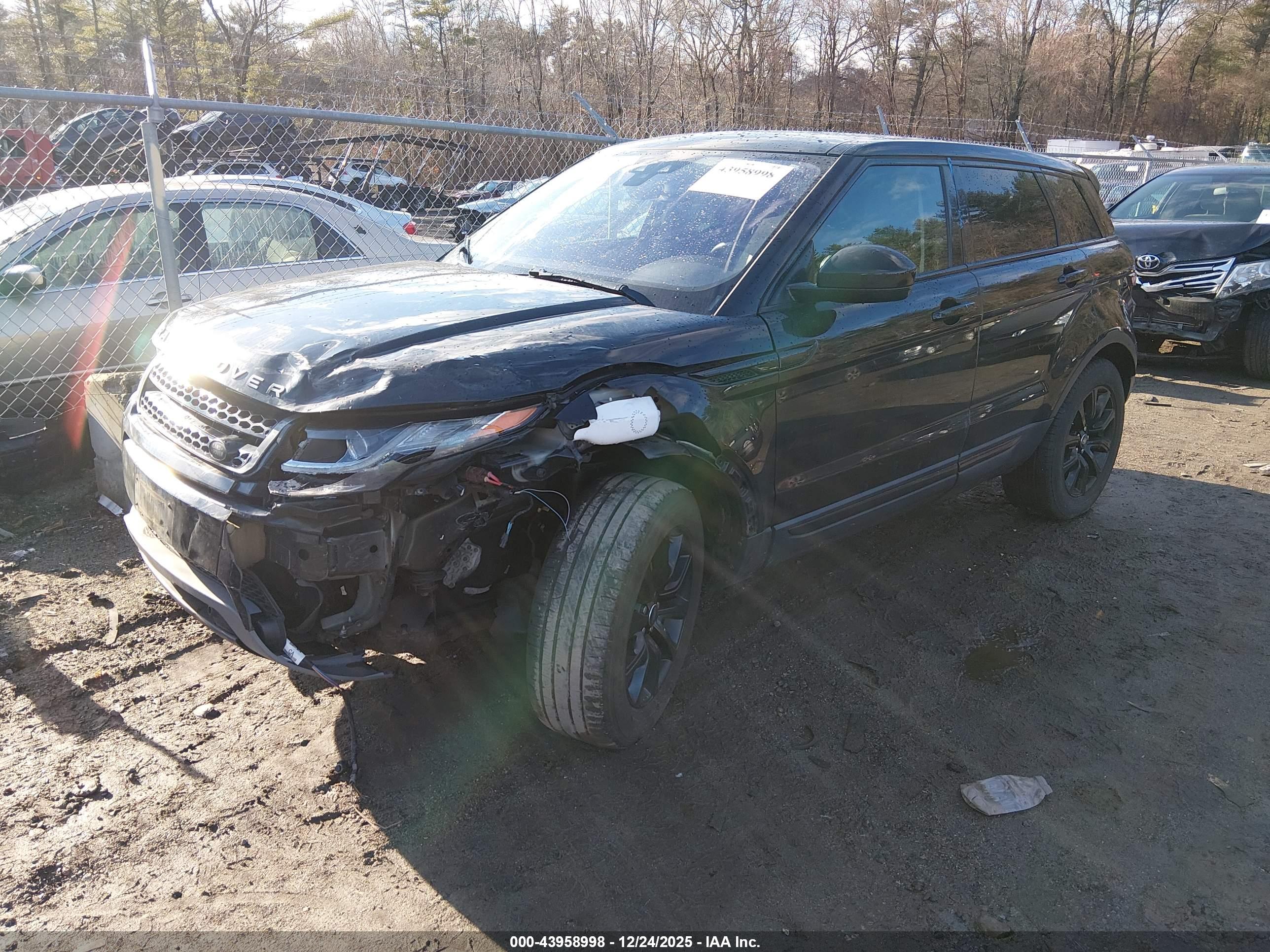LAND ROVER image 2
