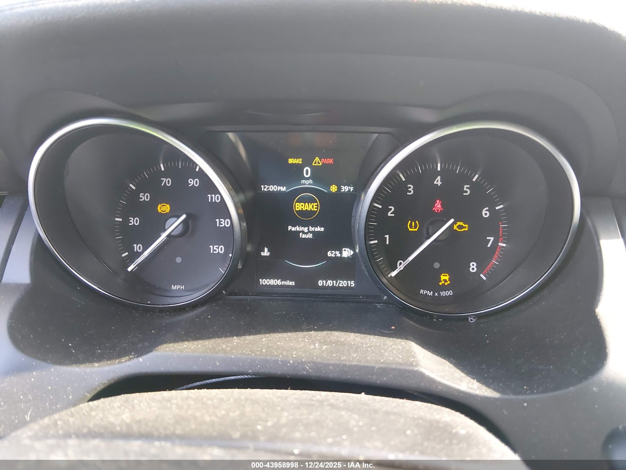LAND ROVER image 7