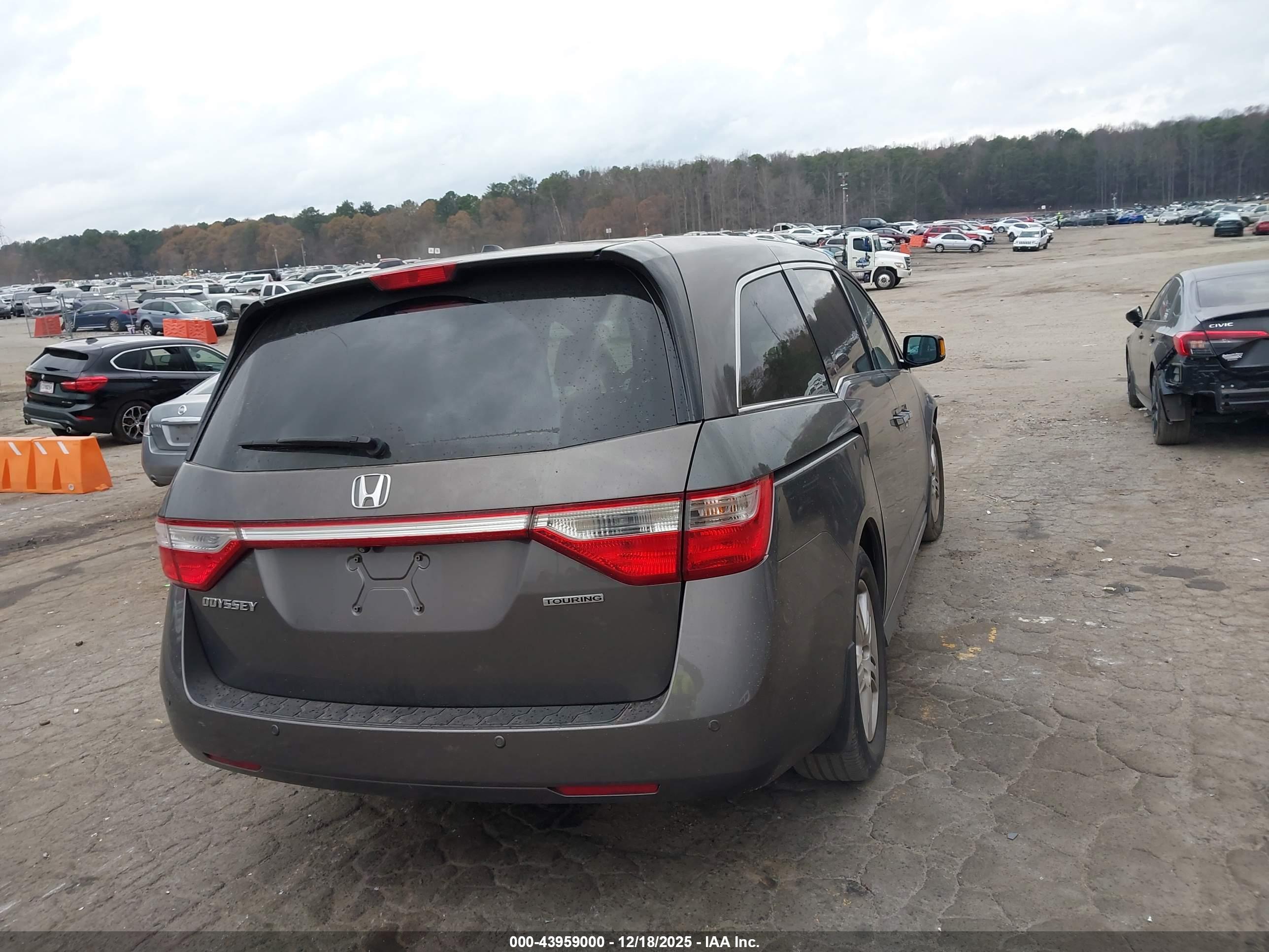 HONDA ODYSSEY image 4