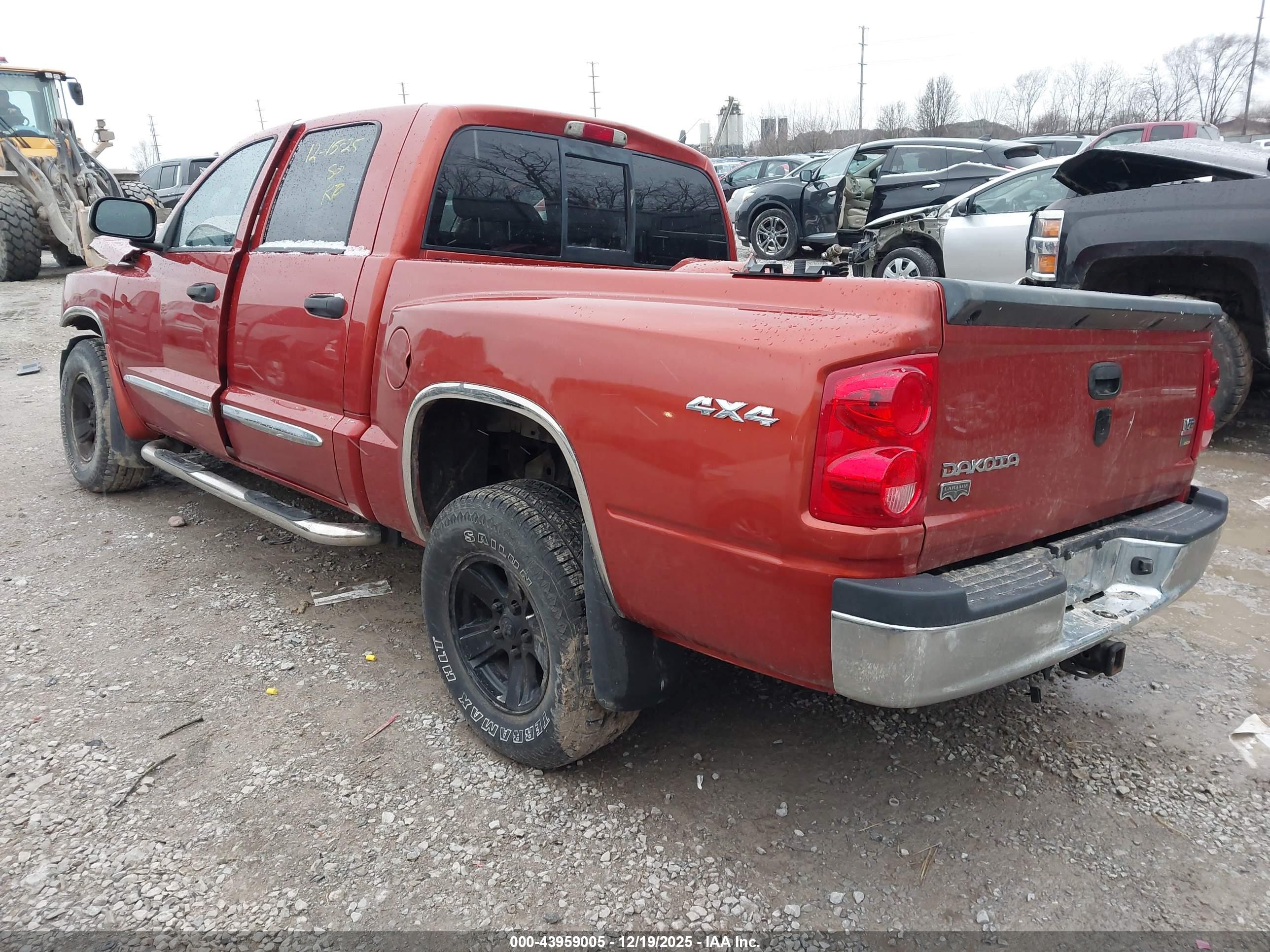 DODGE DAKOTA image 3