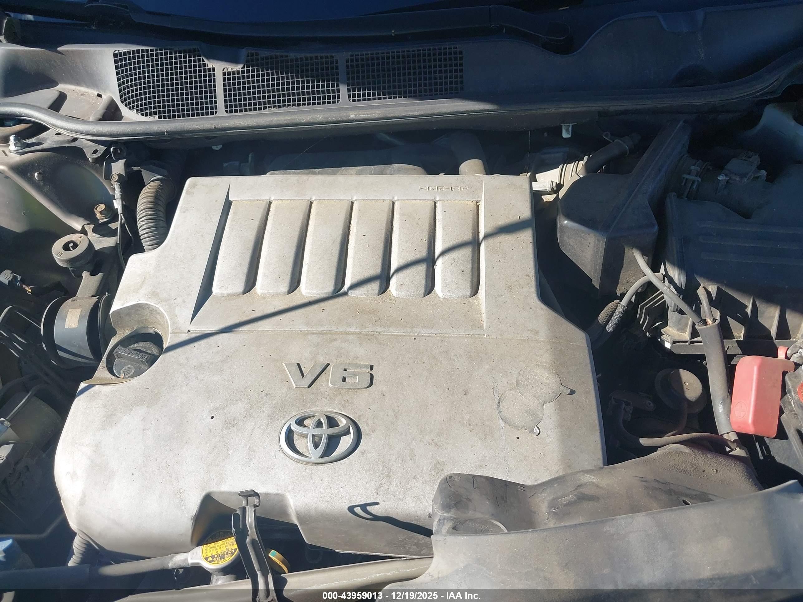 TOYOTA VENZA image 10