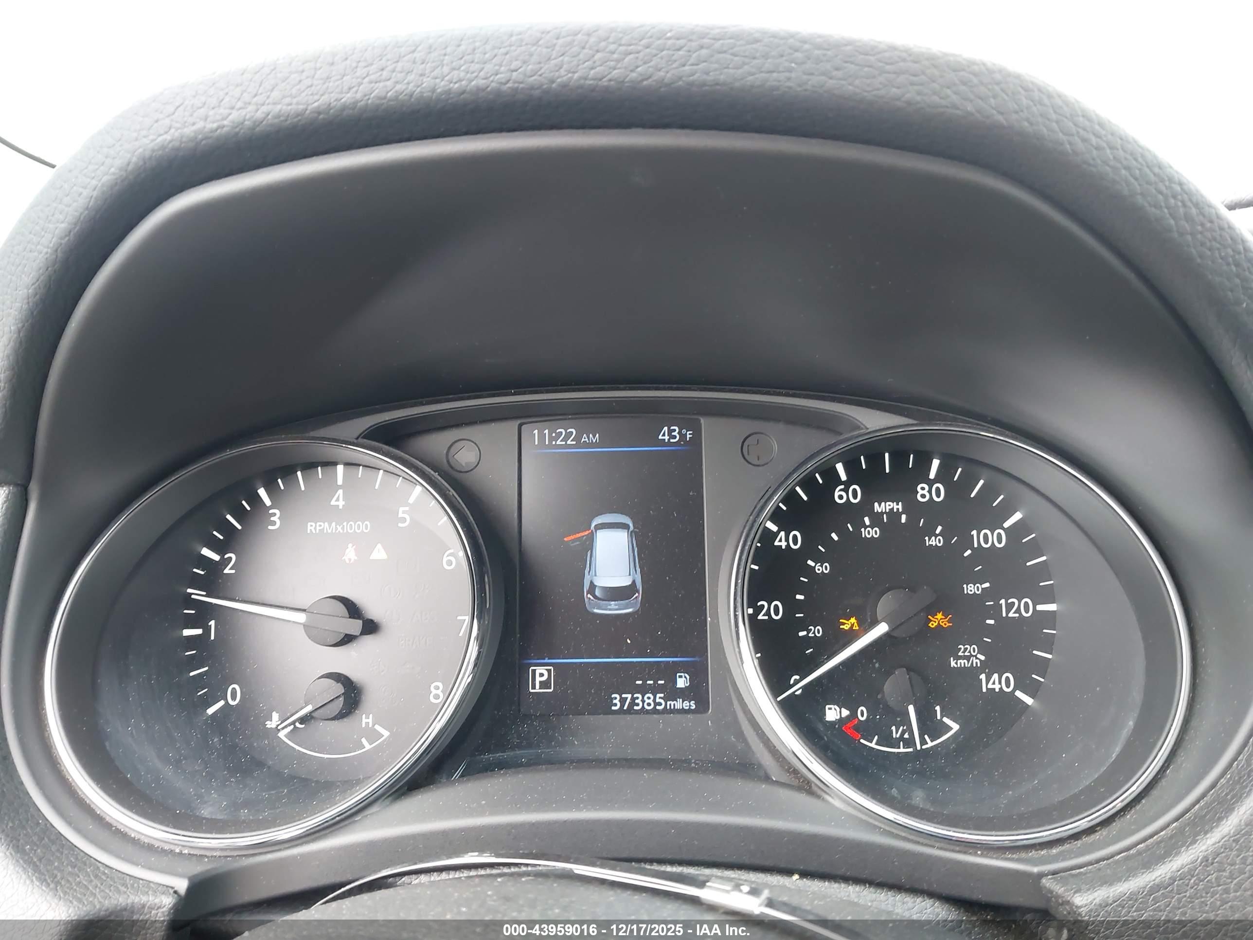 NISSAN ROGUE image 7
