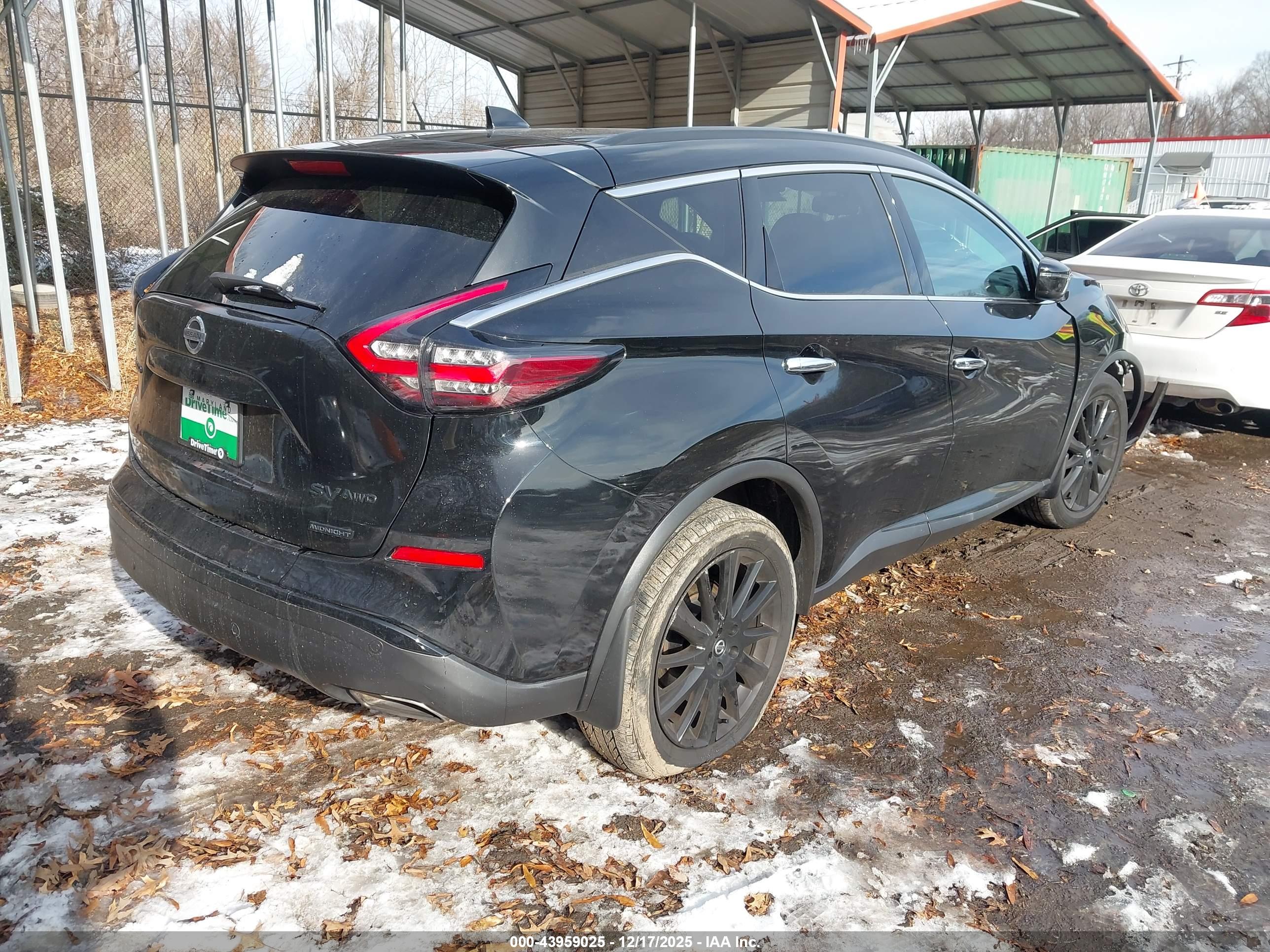 NISSAN MURANO image 4