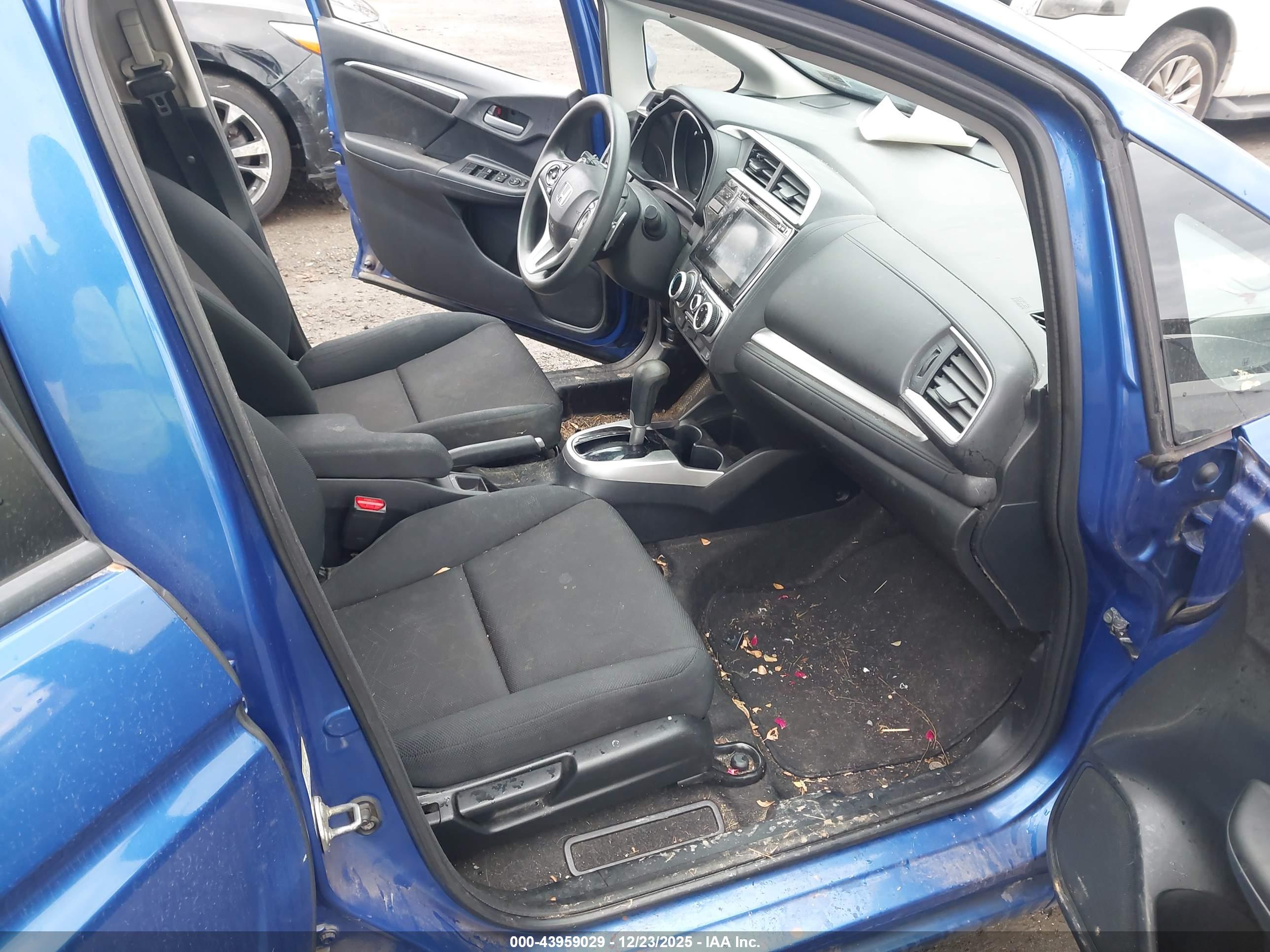 HONDA FIT image 5