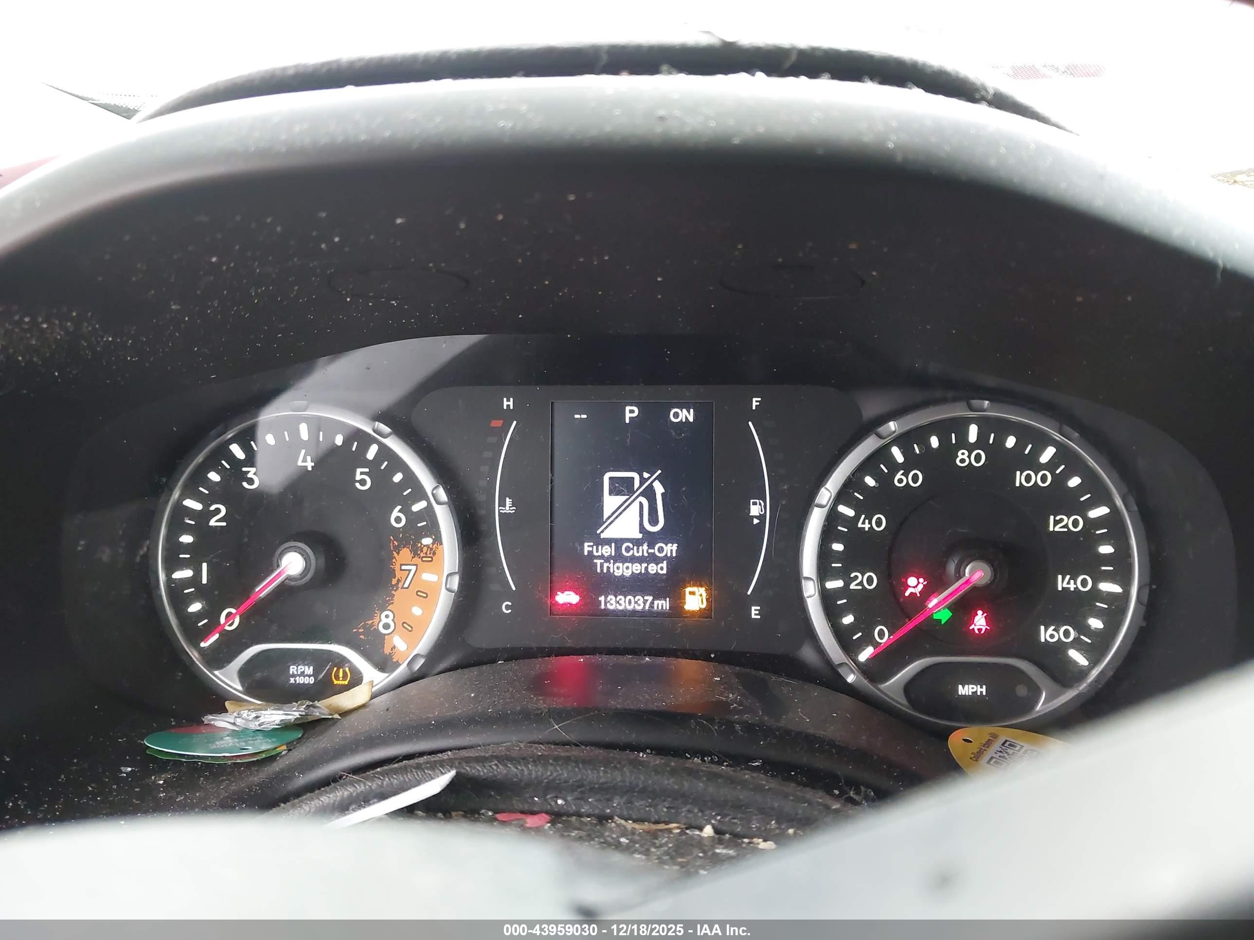 JEEP RENEGADE image 7