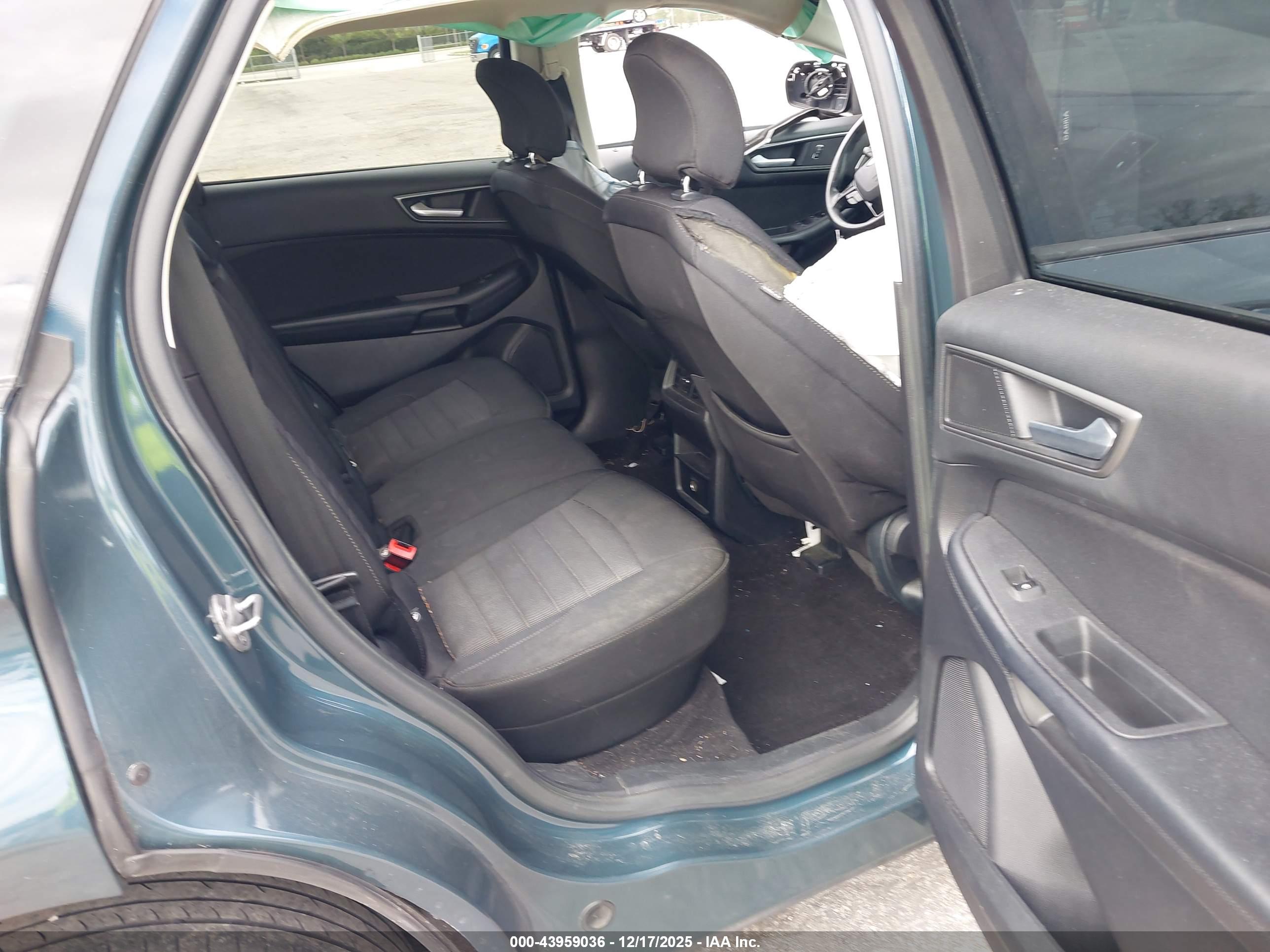 FORD EDGE image 8