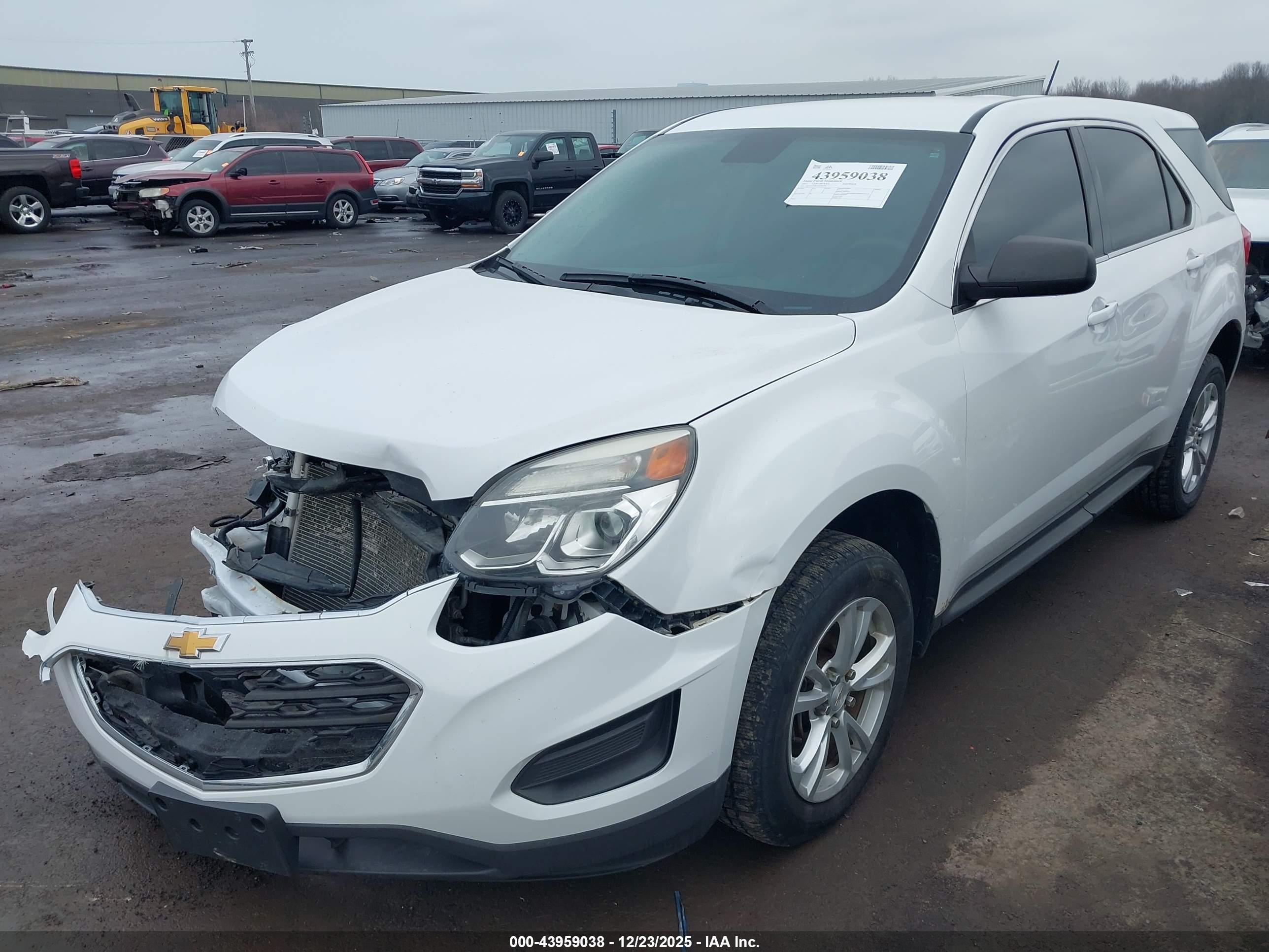 CHEVROLET EQUINOX image 2