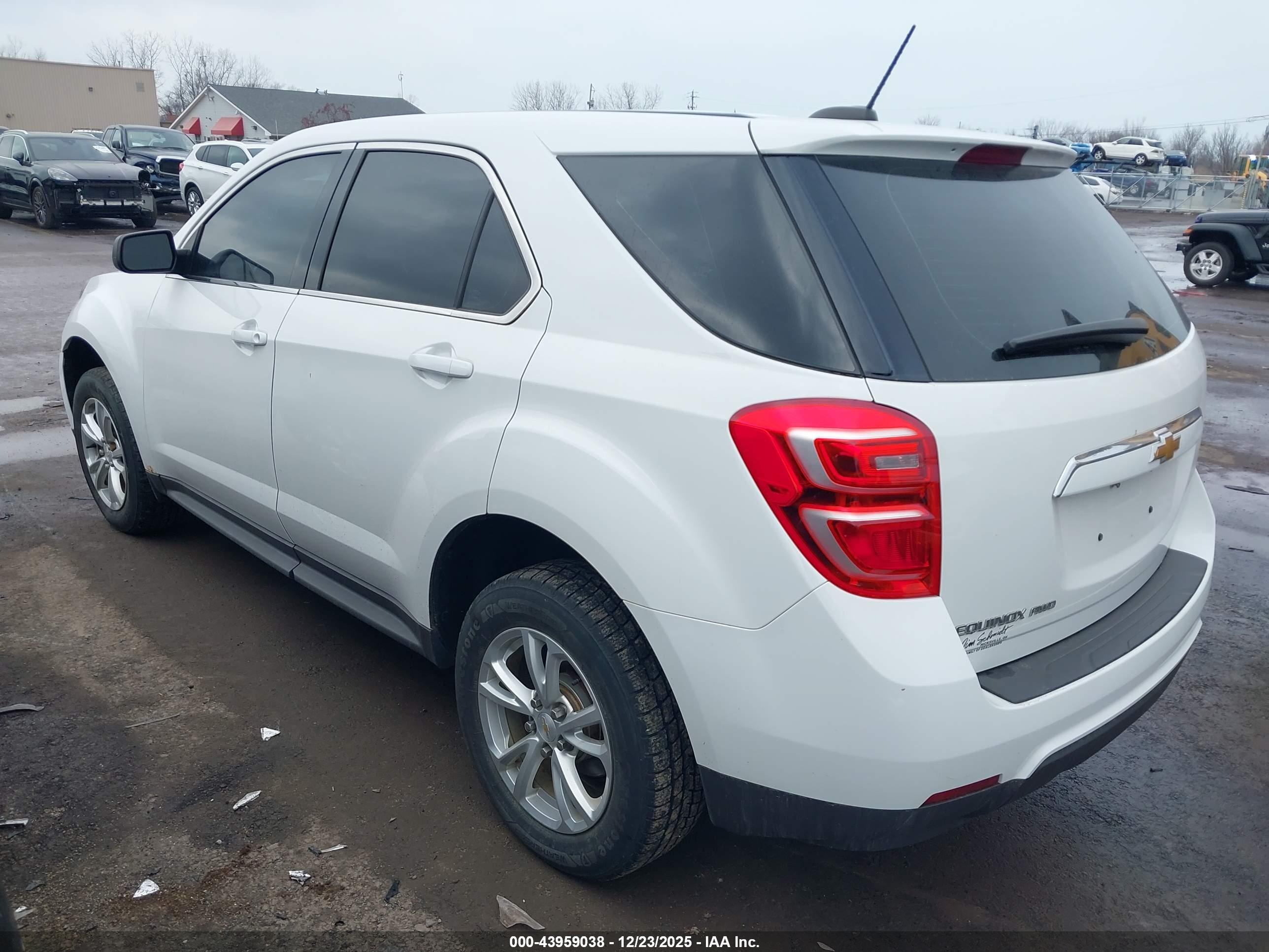 CHEVROLET EQUINOX image 3
