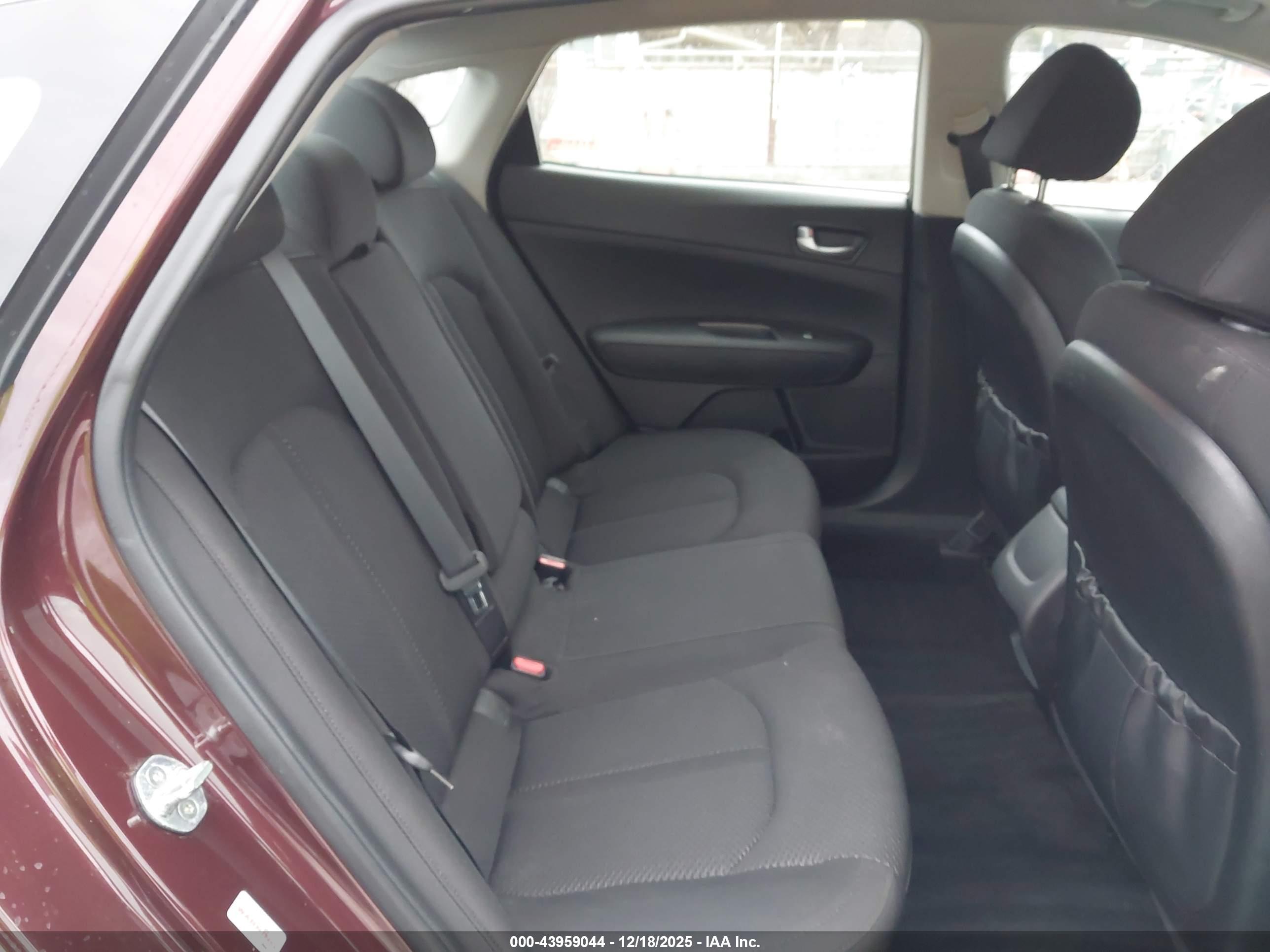 KIA OPTIMA image 8