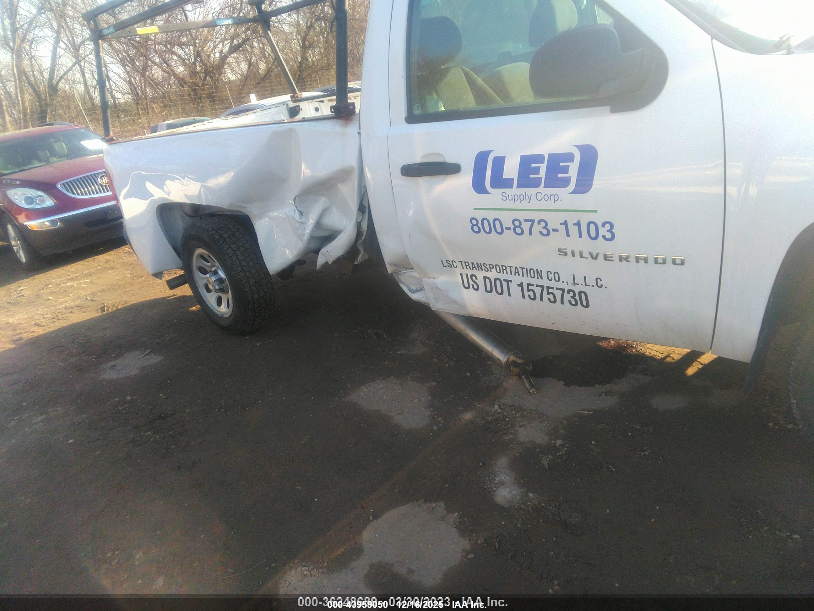 CHEVROLET SILVERADO image 6
