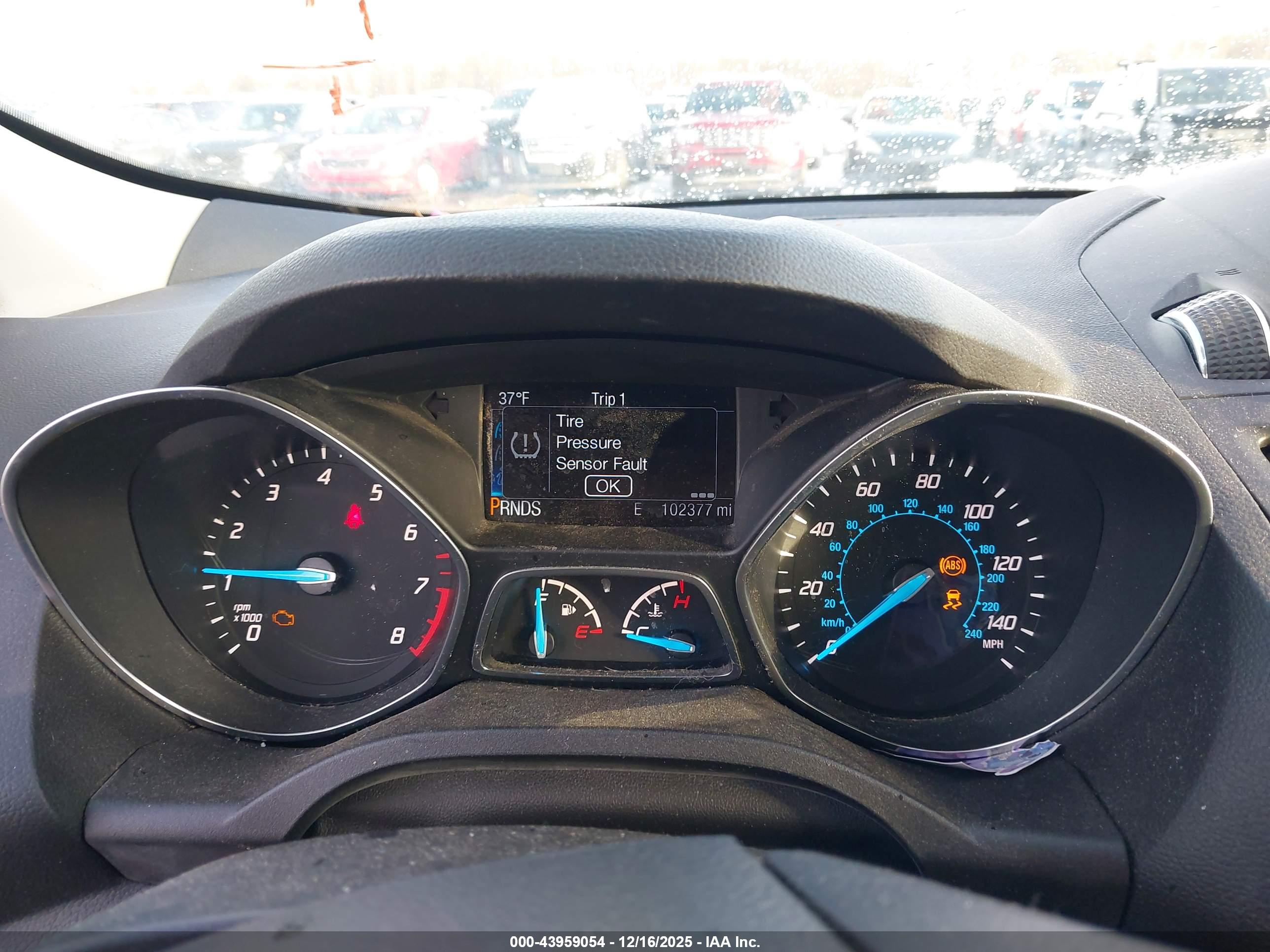 FORD ESCAPE image 7