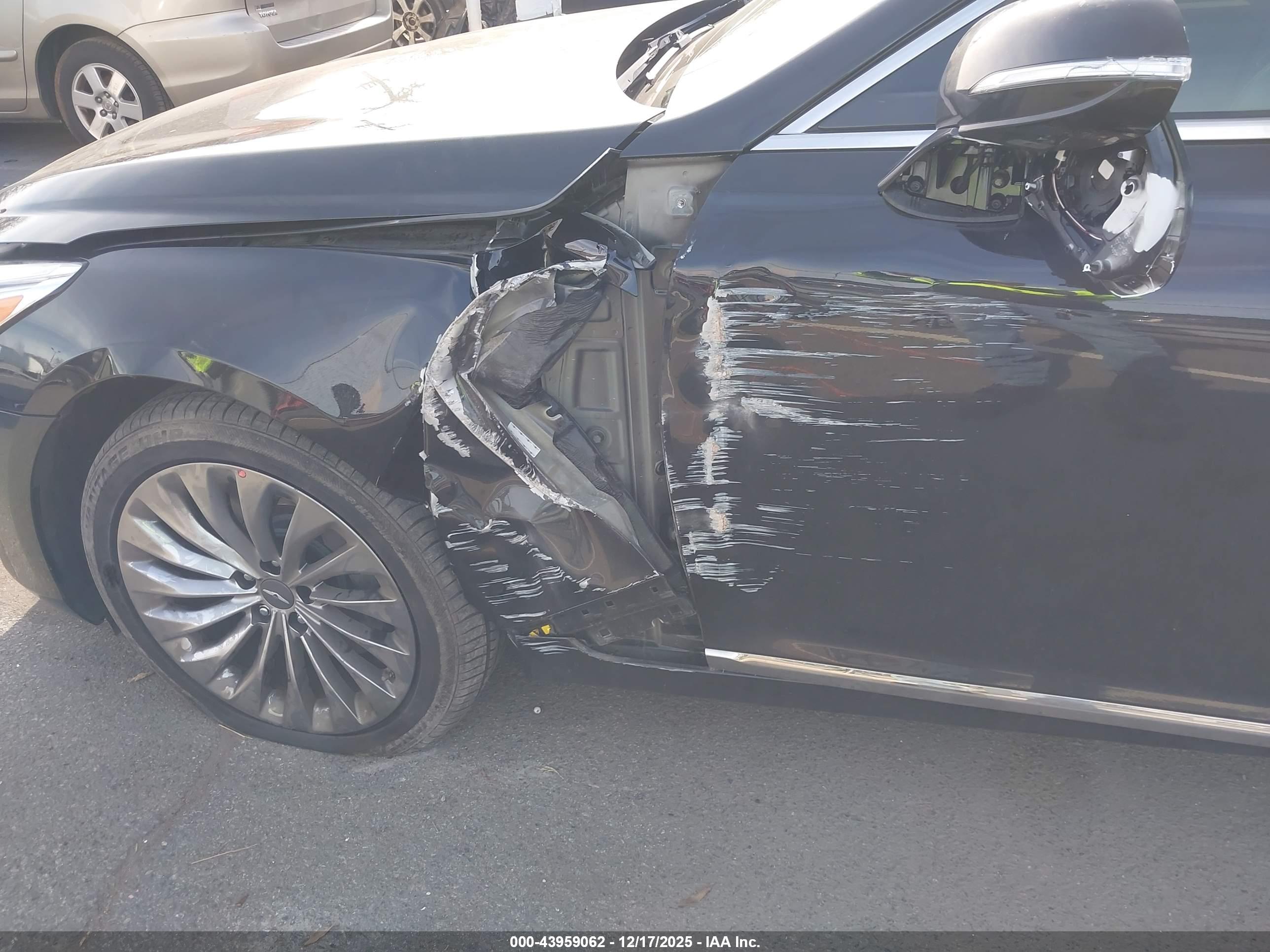 GENESIS G90 image 6