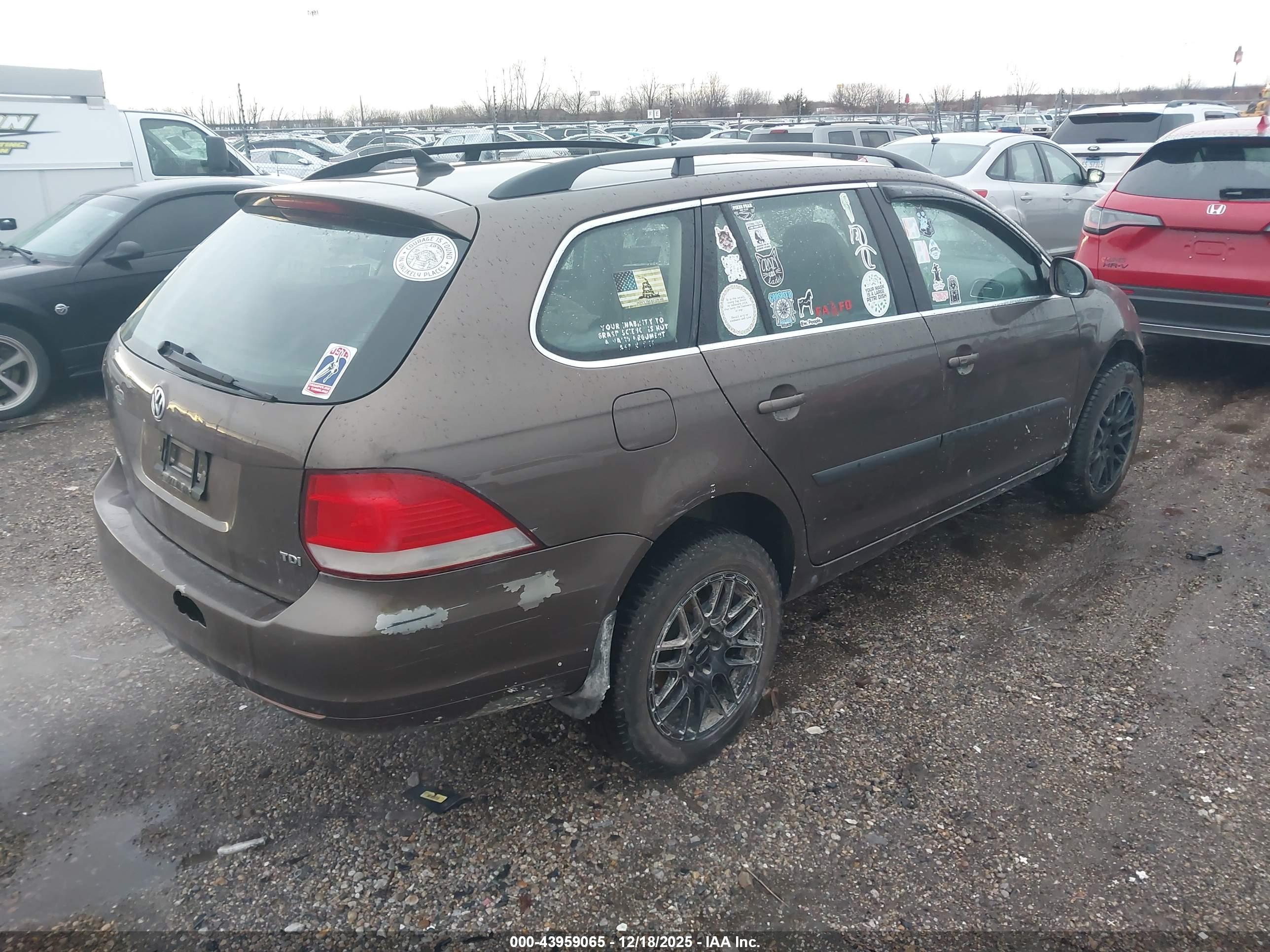 VOLKSWAGEN JETTA image 4