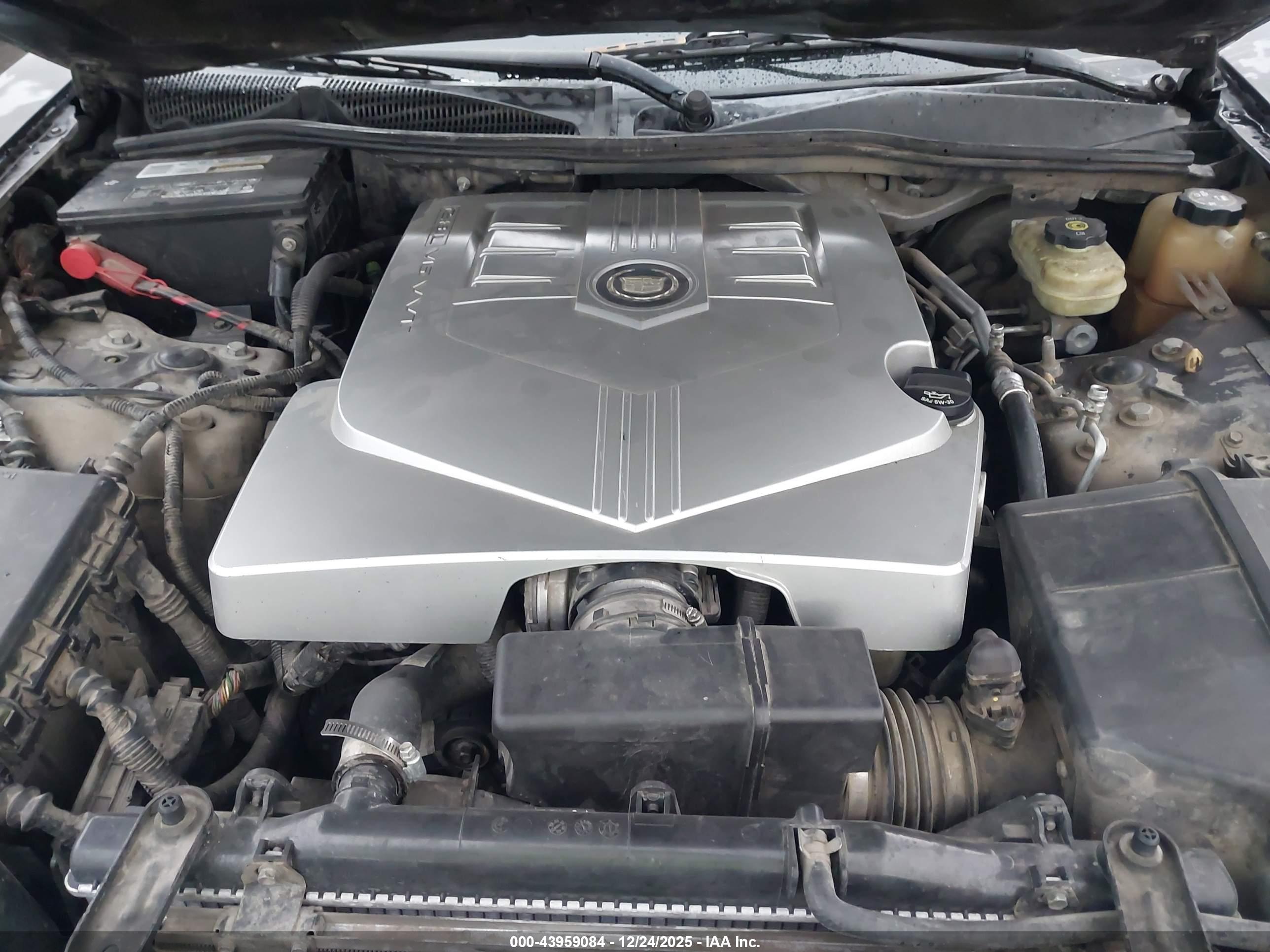 CADILLAC CTS image 10