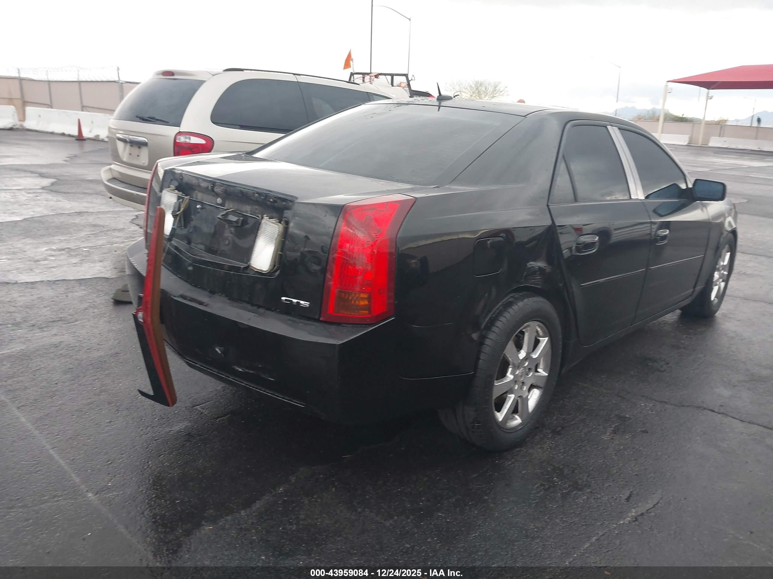 CADILLAC CTS image 4