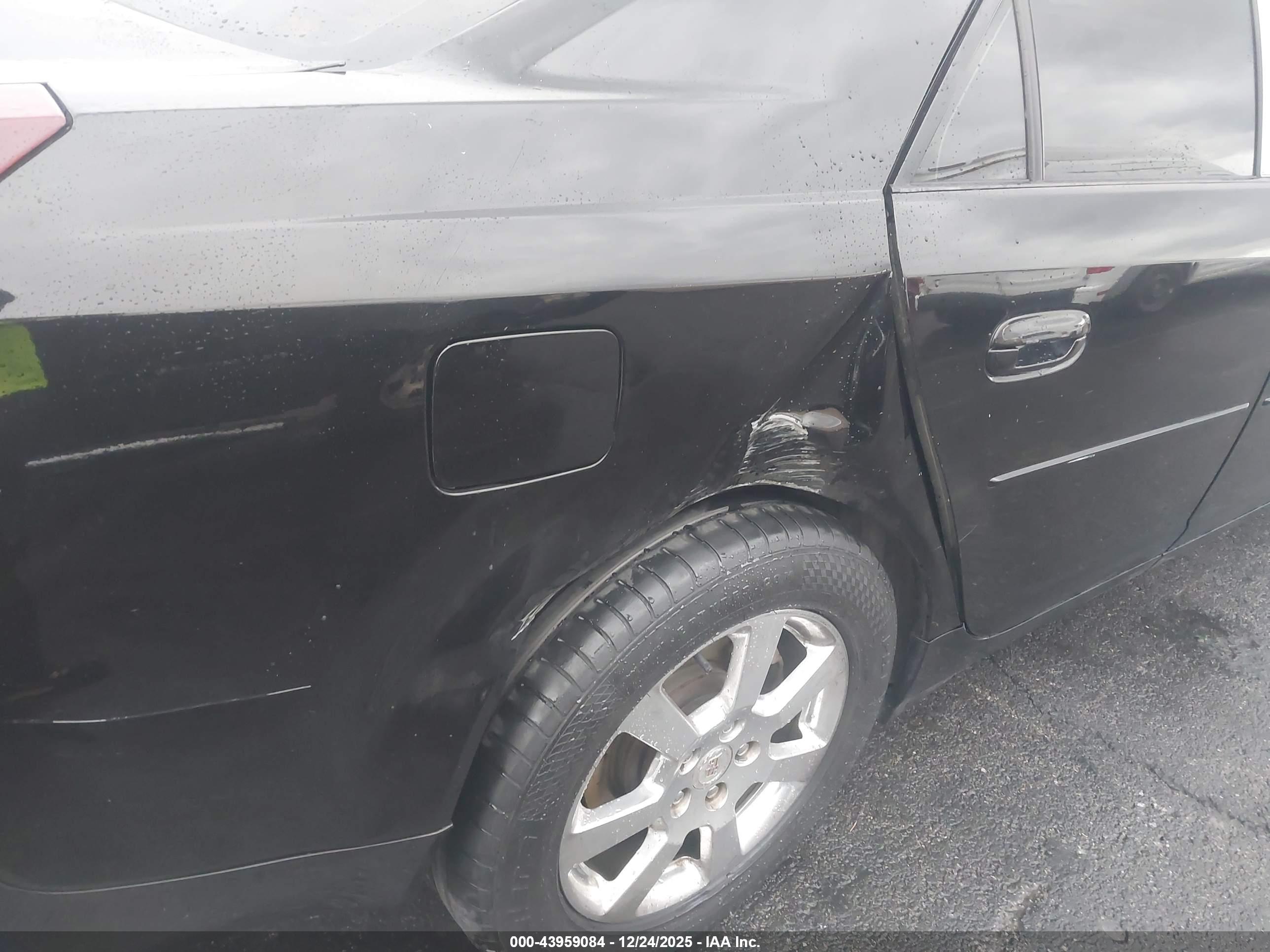 CADILLAC CTS image 6