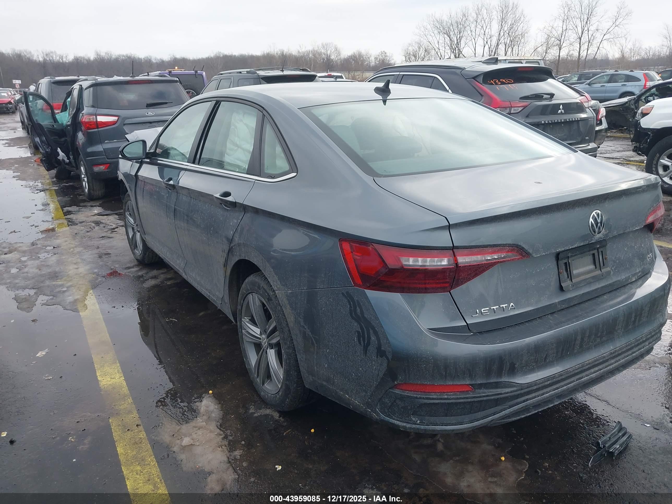 VOLKSWAGEN JETTA image 3