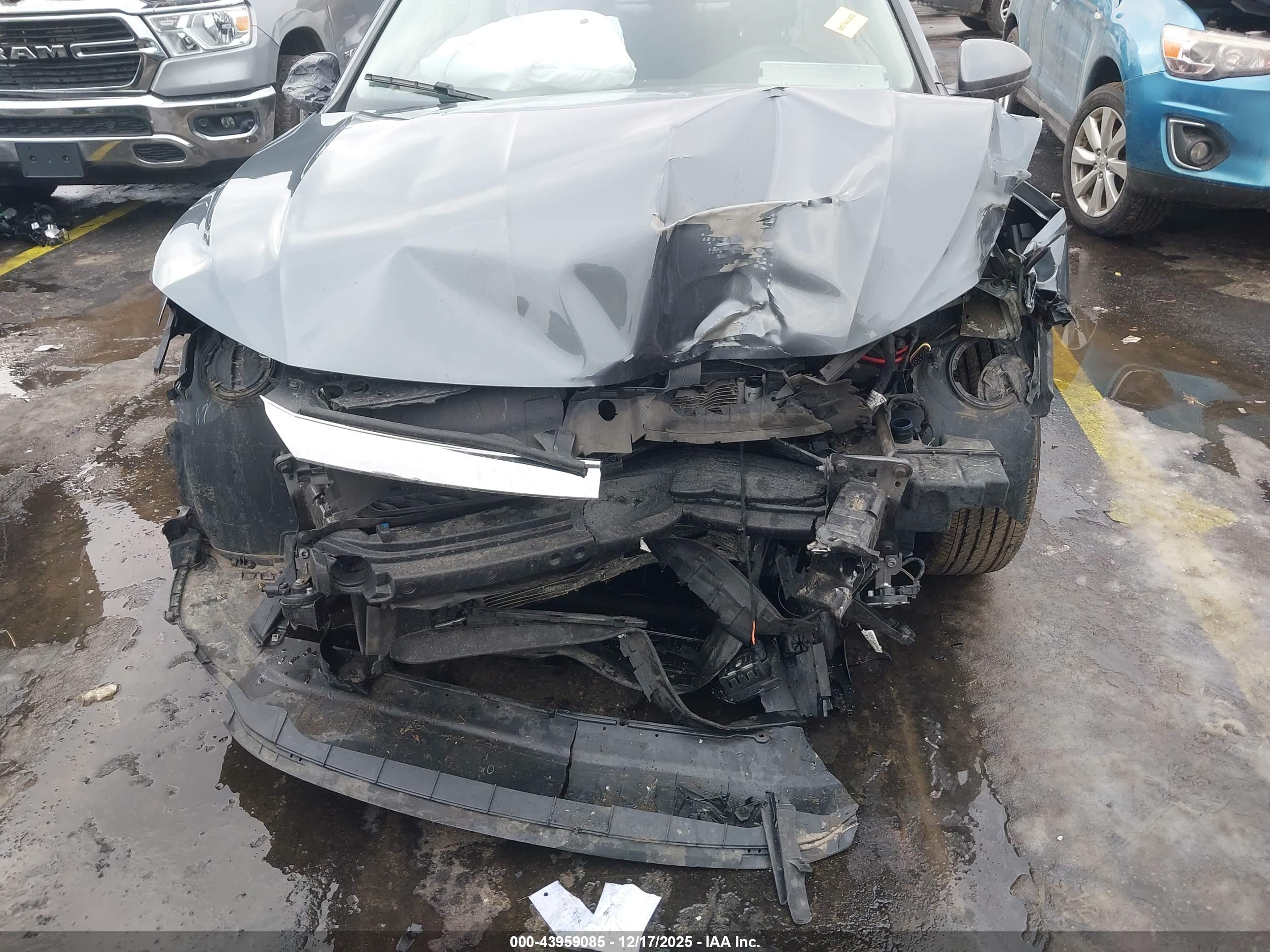 VOLKSWAGEN JETTA image 6