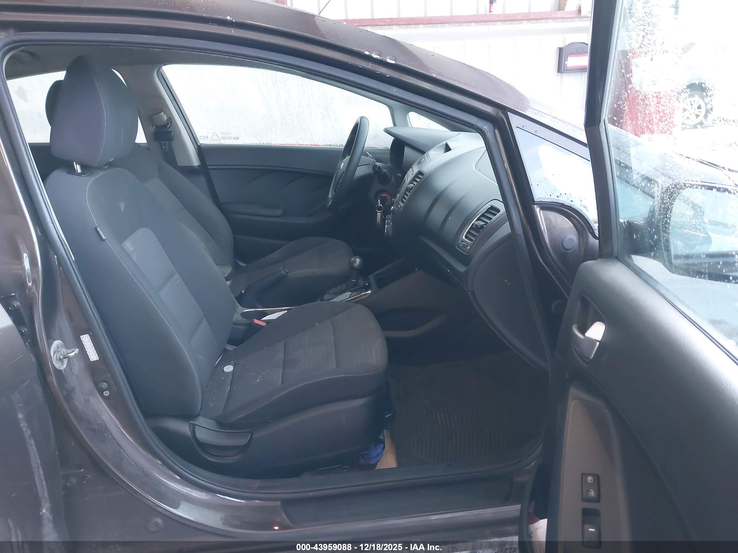KIA FORTE image 5
