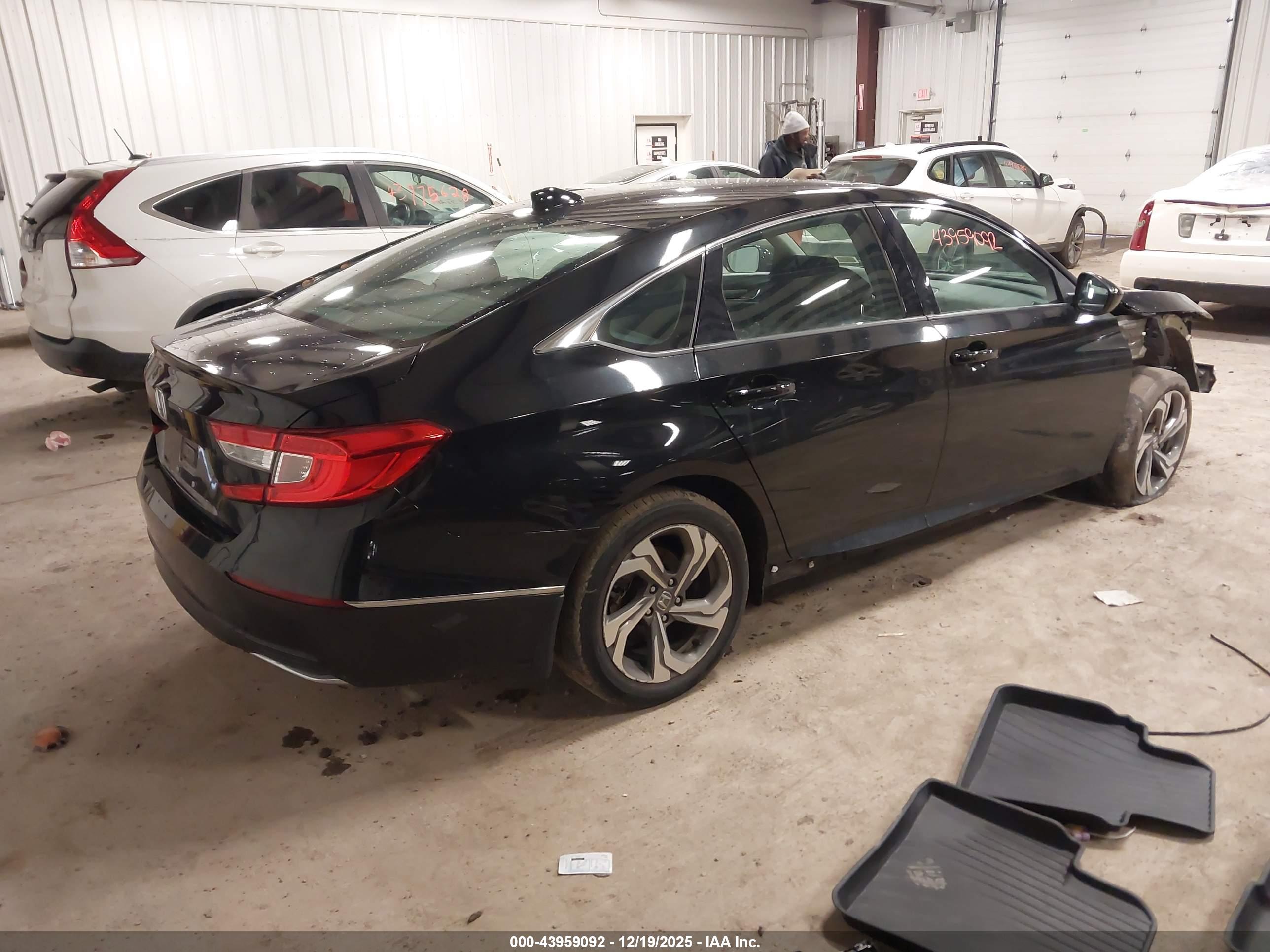 HONDA ACCORD image 4