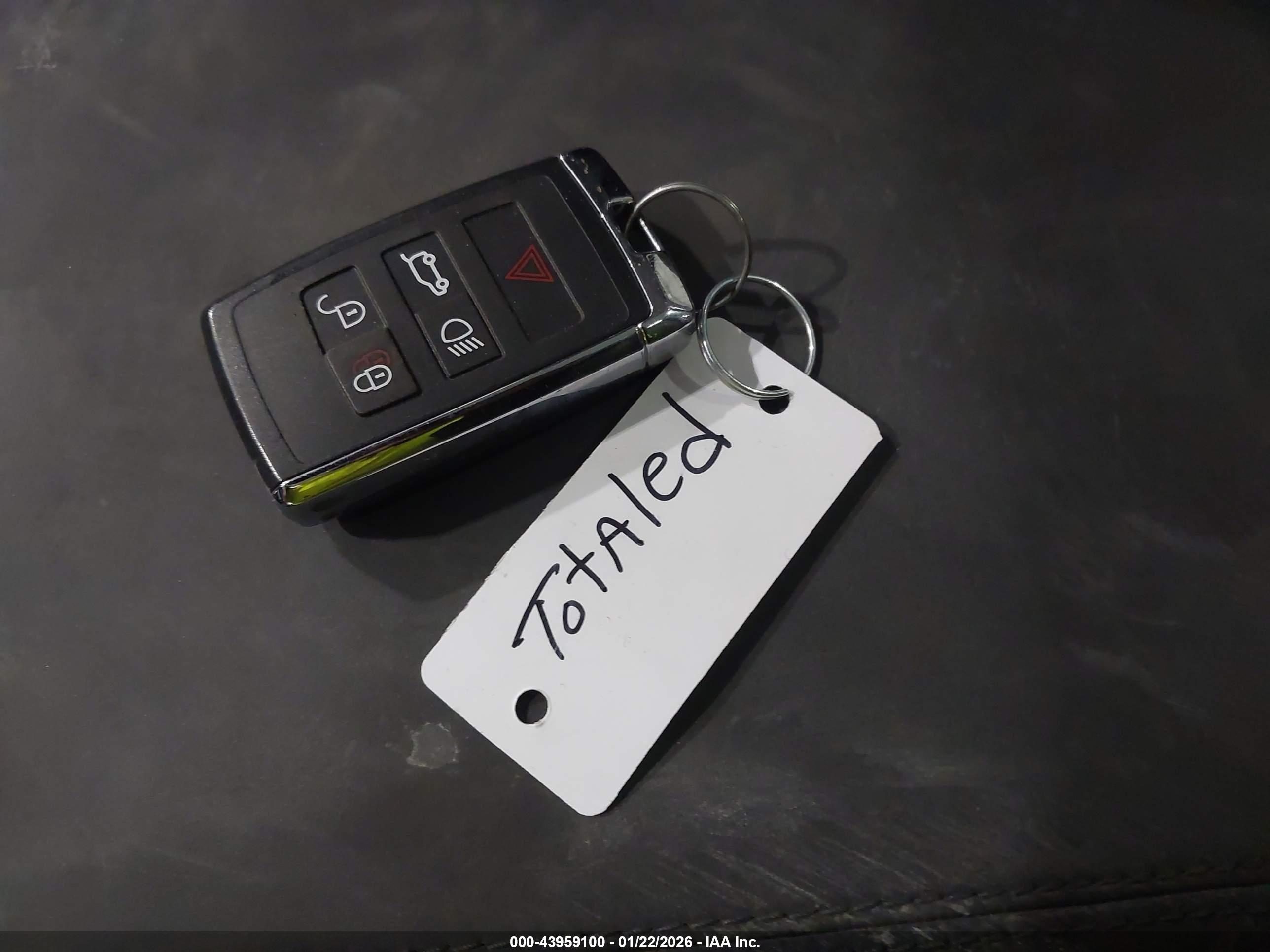 LAND ROVER image 11