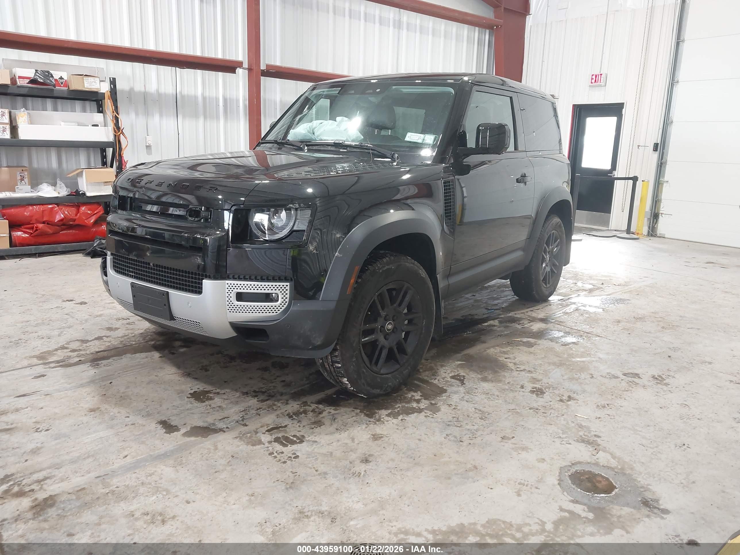 LAND ROVER image 2