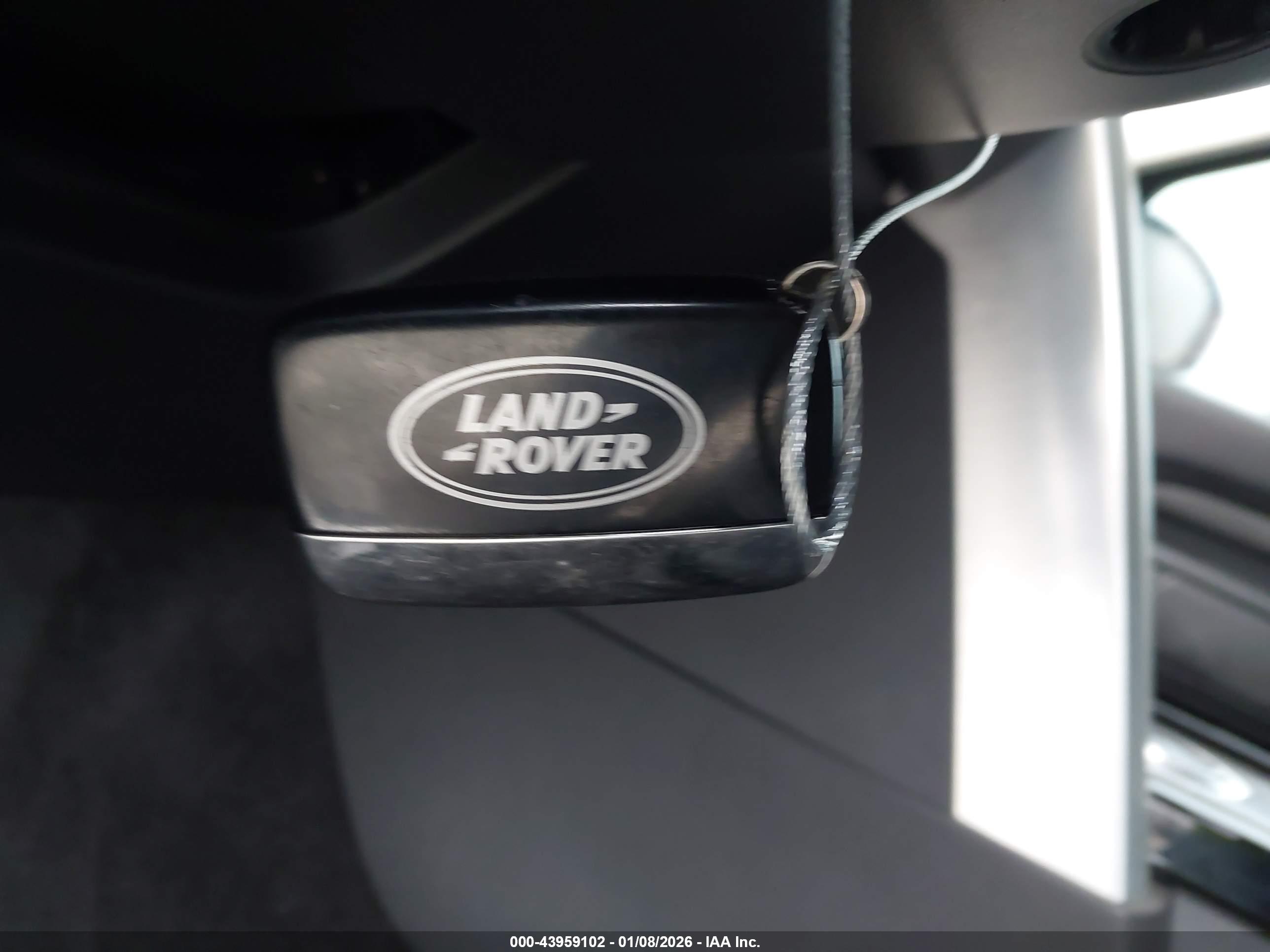 LAND ROVER image 11