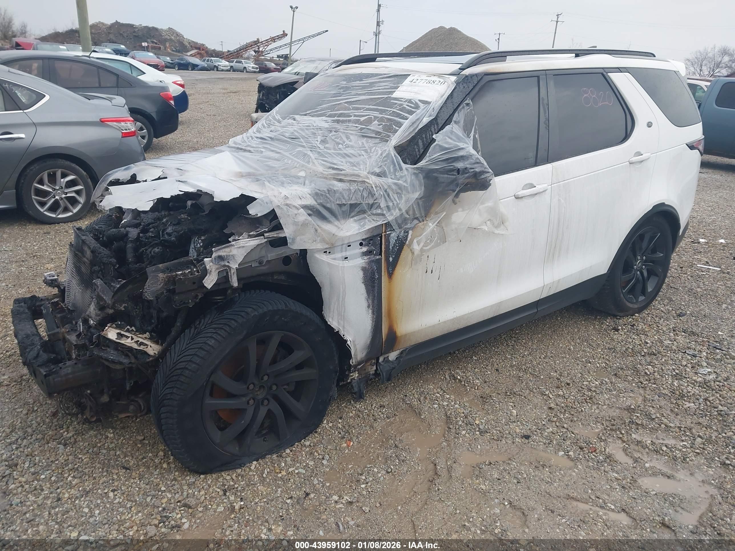 LAND ROVER image 2
