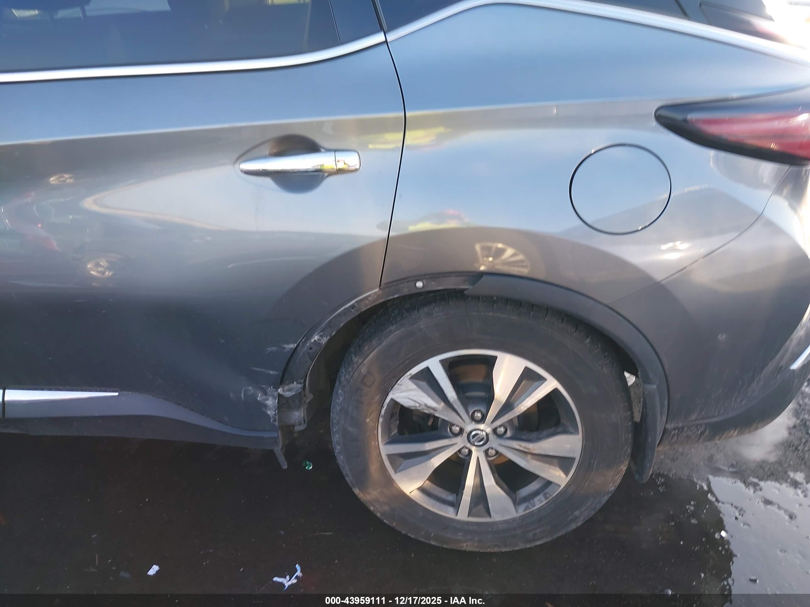 NISSAN MURANO image 6