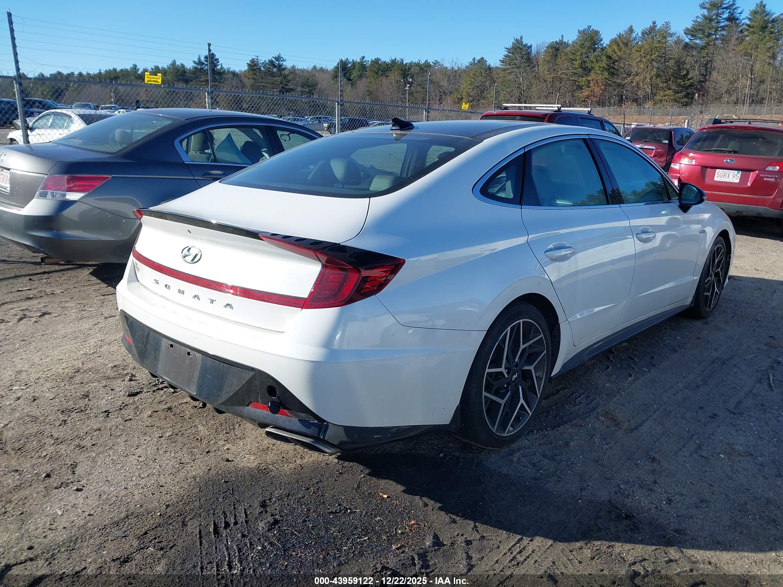 HYUNDAI SONATA image 4