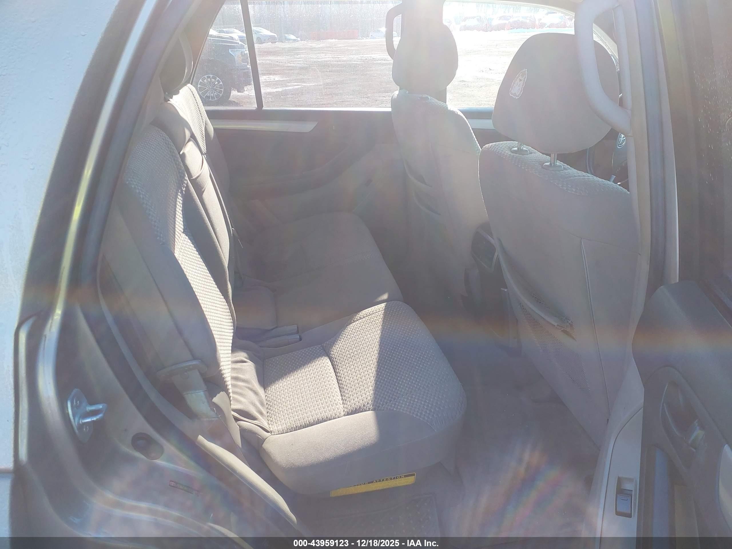 TOYOTA 4RUNNER image 8