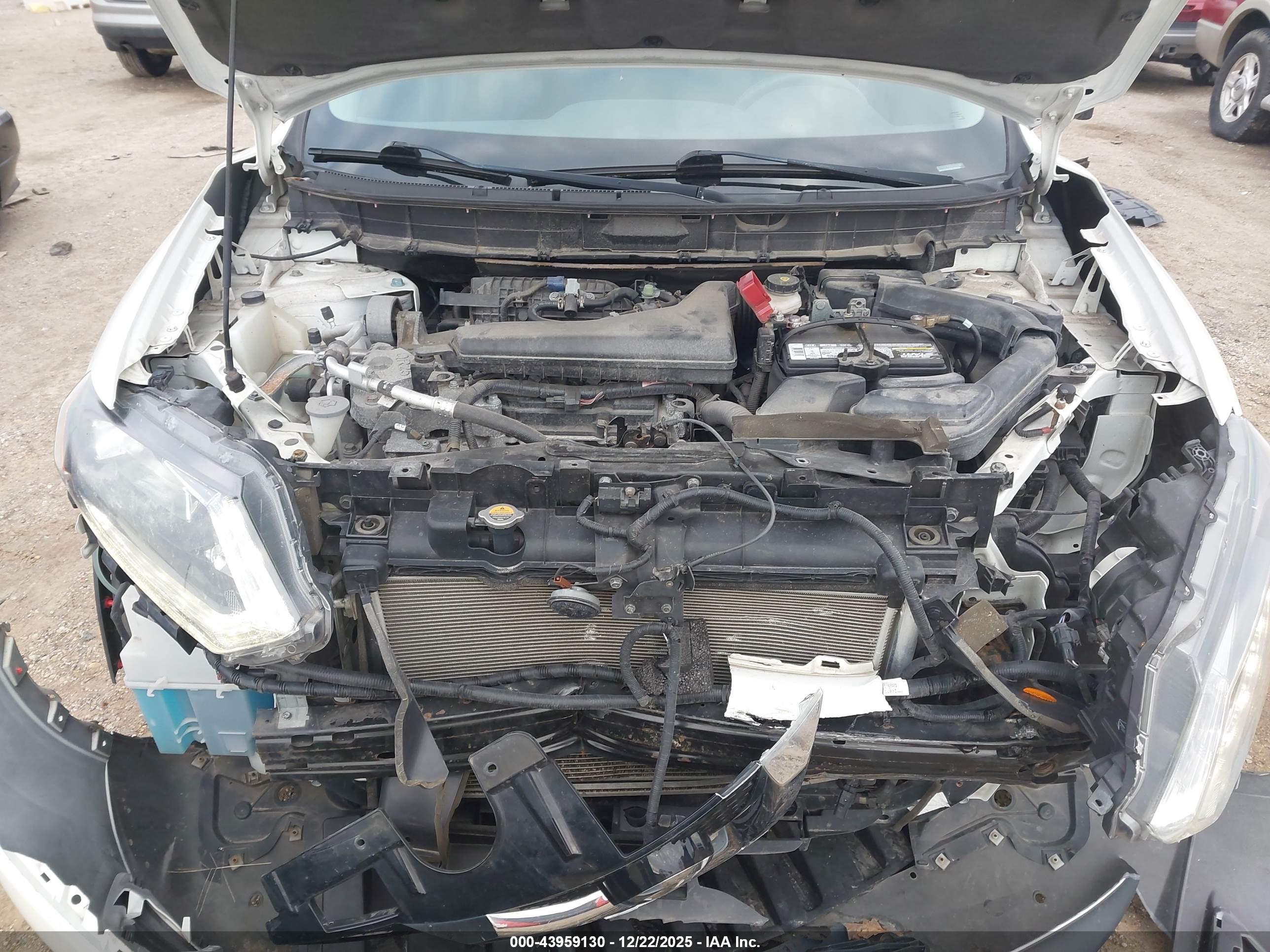 NISSAN ROGUE image 10