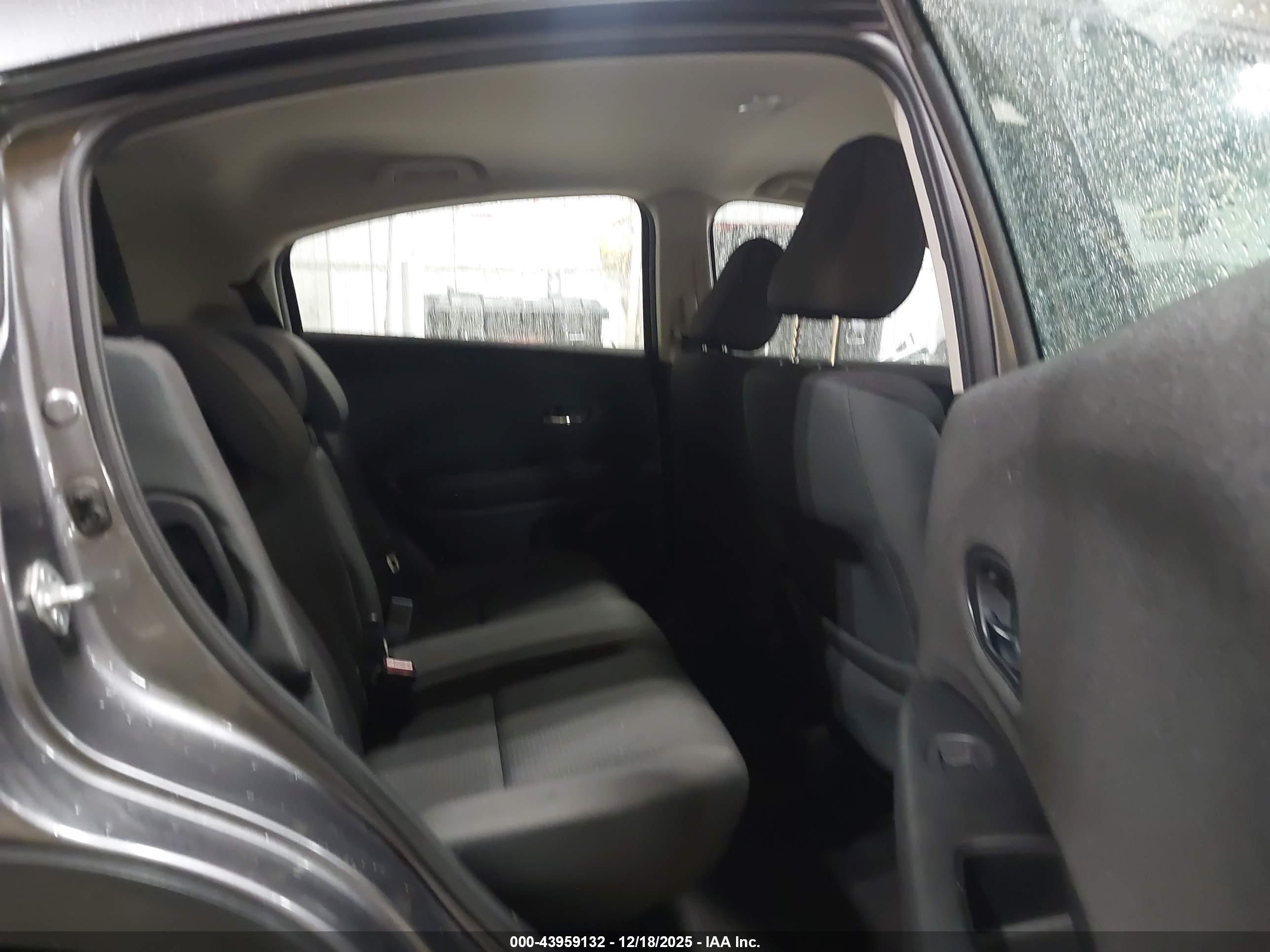 HONDA HR-V image 8