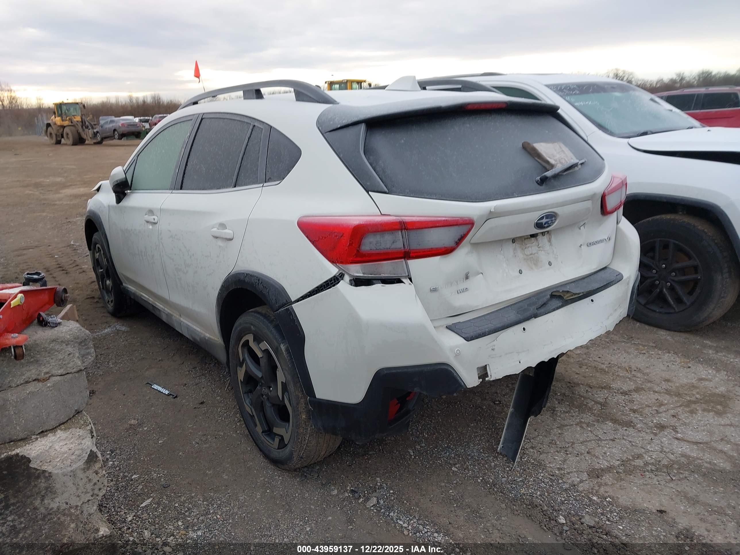 SUBARU CROSSTREK image 3