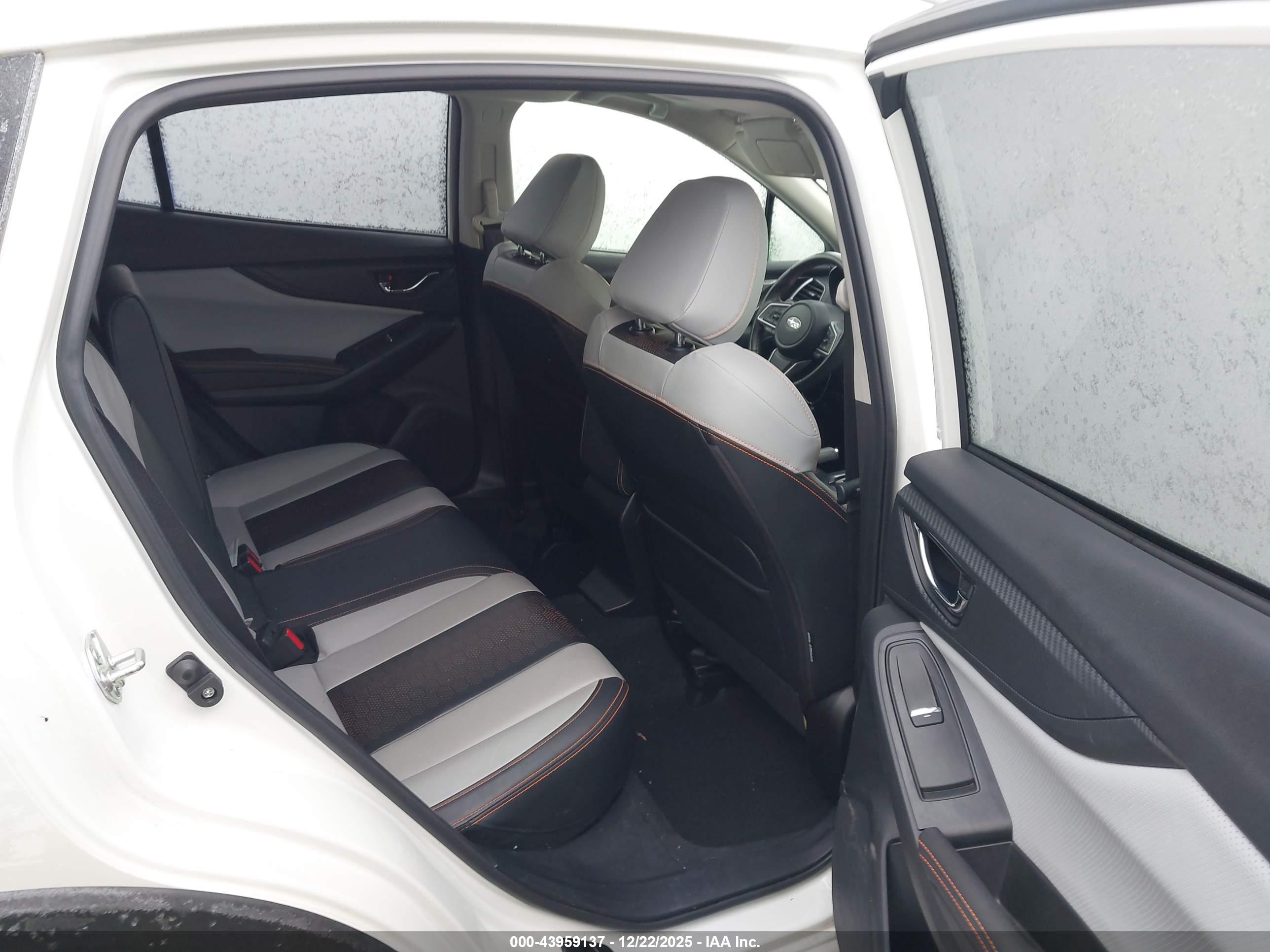 SUBARU CROSSTREK image 8