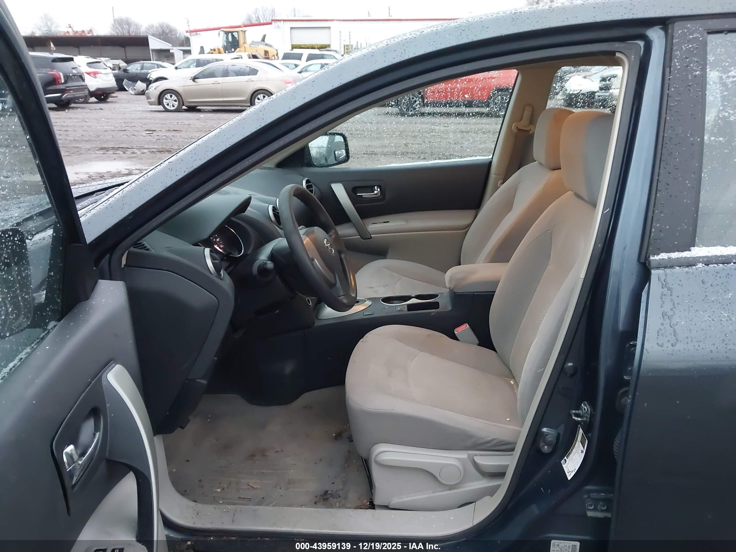 NISSAN ROGUE image 5
