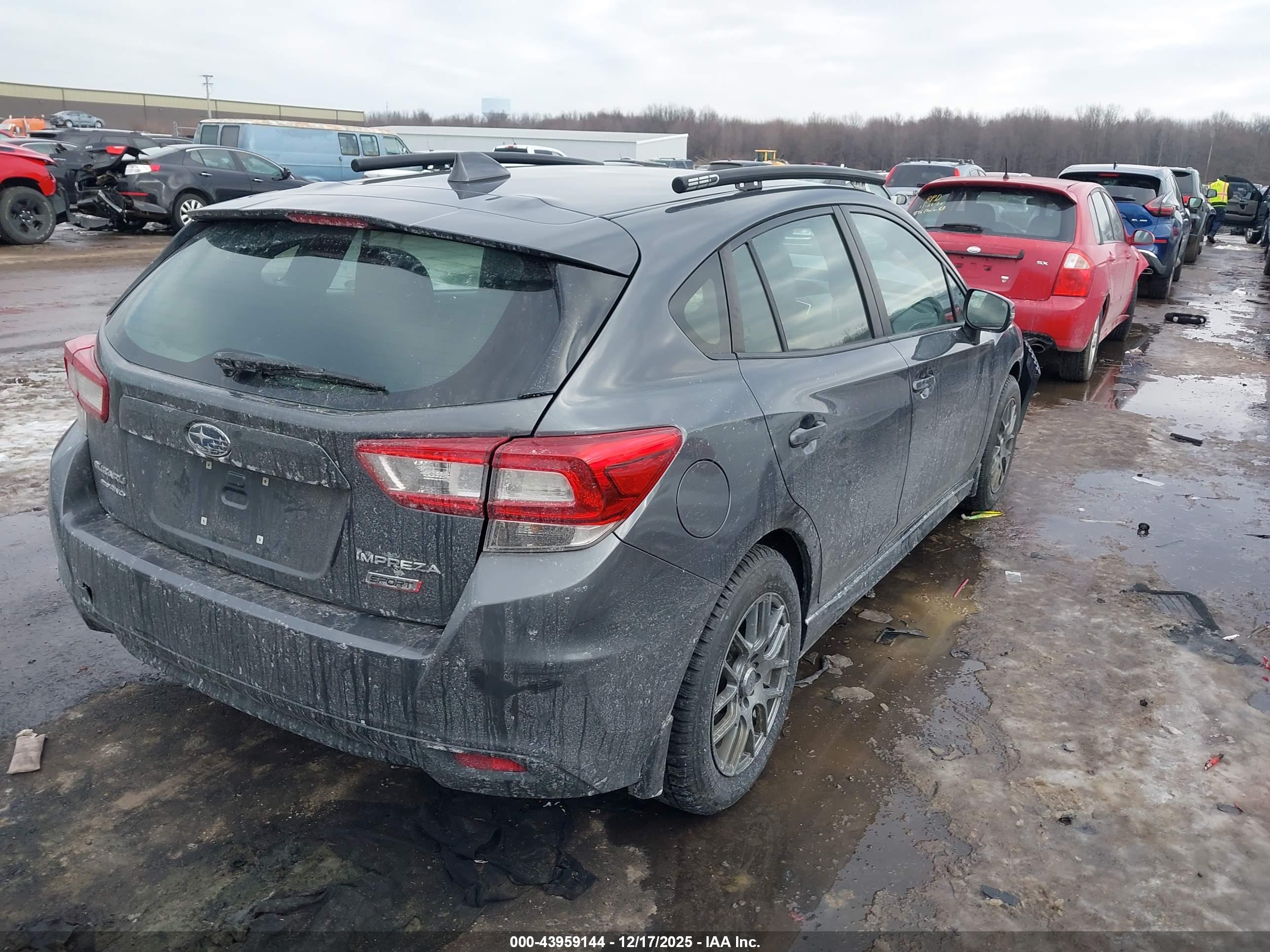 SUBARU IMPREZA image 4