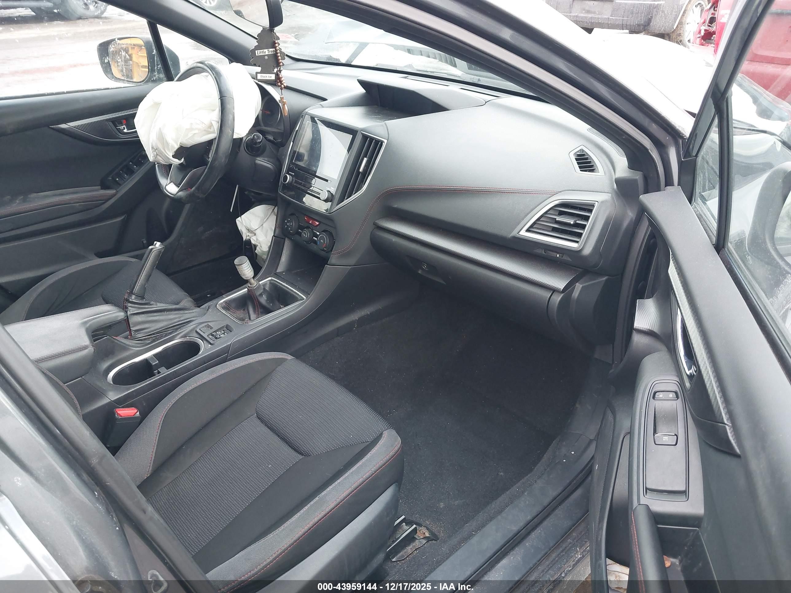 SUBARU IMPREZA image 5
