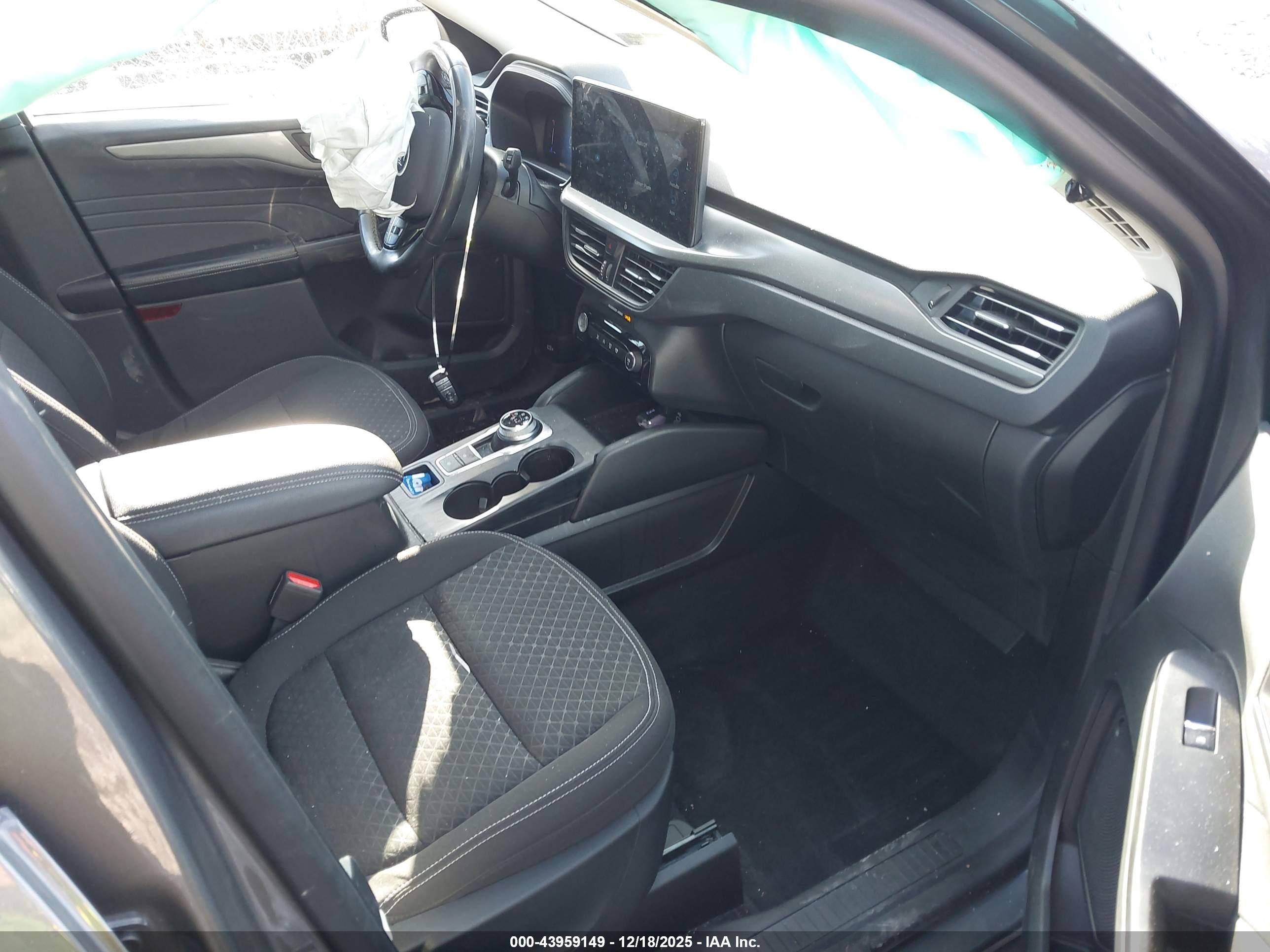 FORD ESCAPE image 5