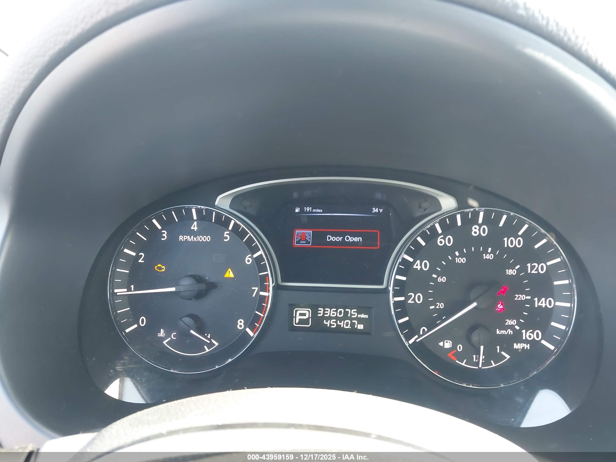 NISSAN ALTIMA image 7