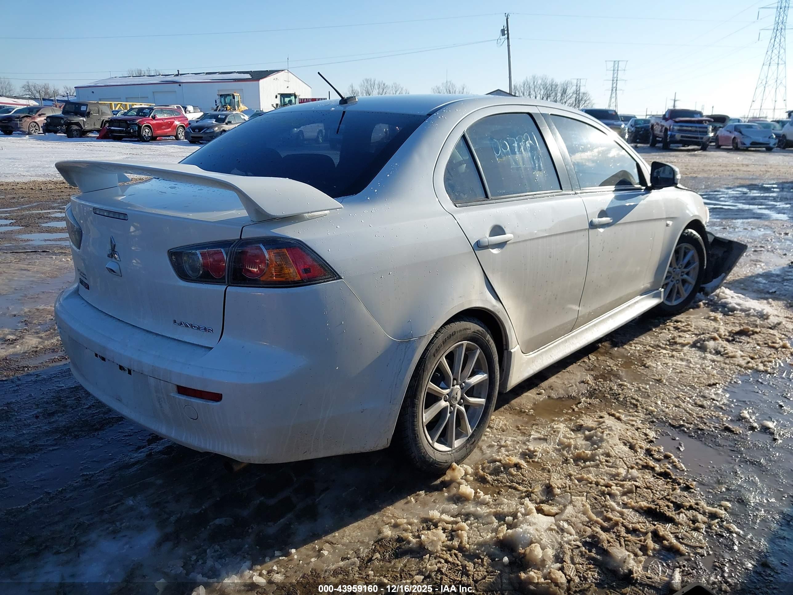 MITSUBISHI LANCER image 4