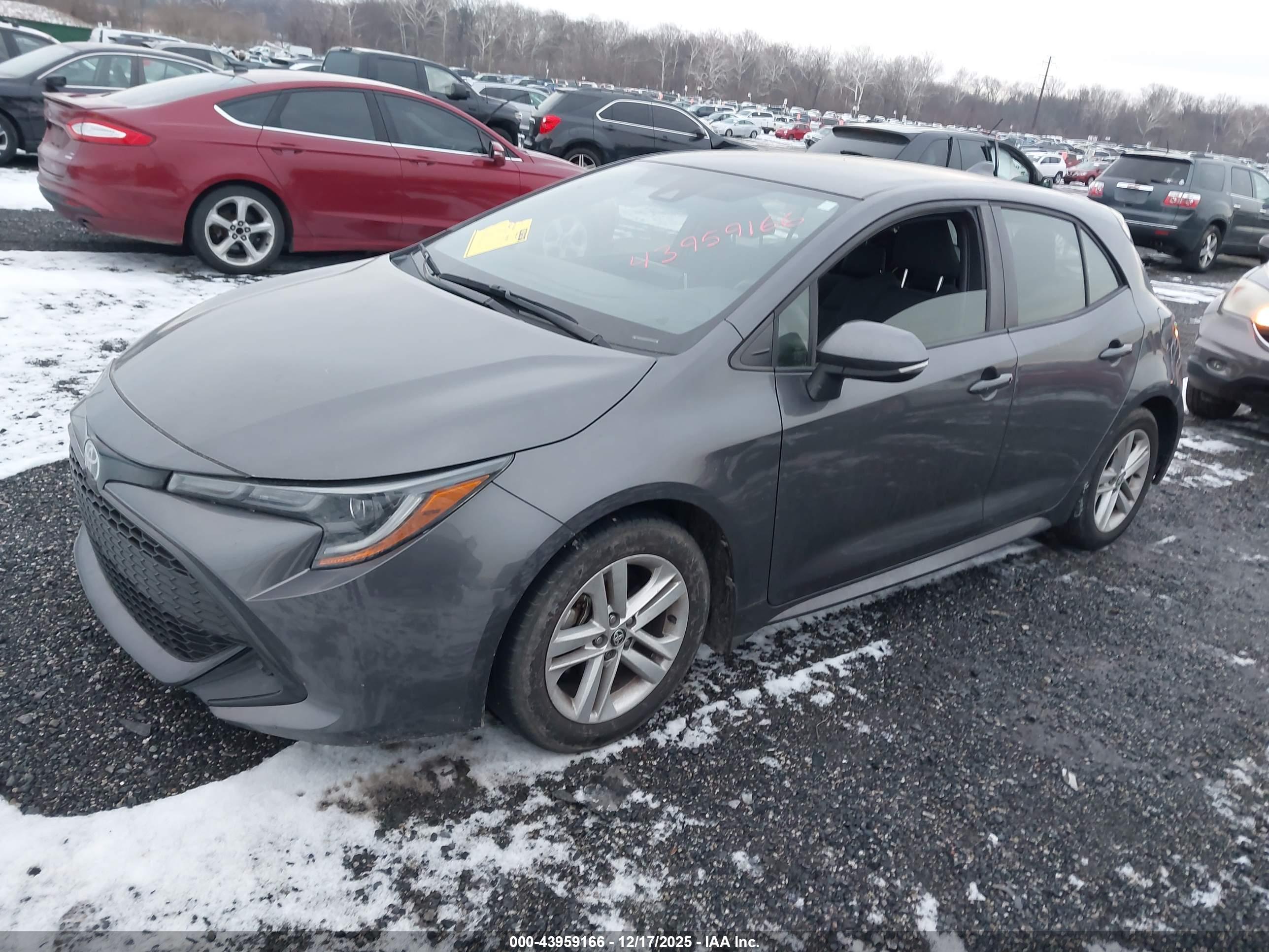 TOYOTA COROLLA image 2